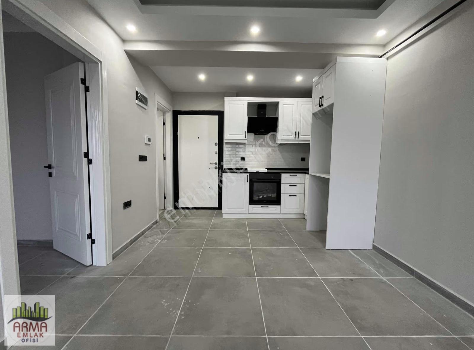 Hatip Mah. Bayındır Towers'ta Bulvara Cephe Satılık 1+1 Daire - Görsel 4