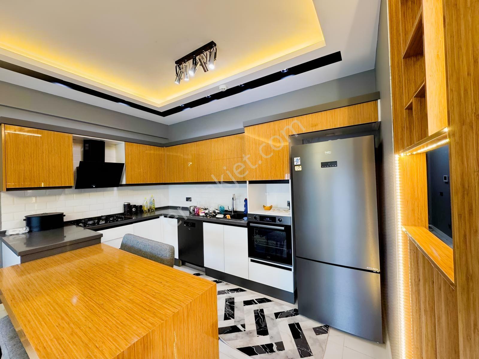 Kuşadası Değirmendere 3+1 Full Eşyalı Açık Kapalı Yüzme Havuzlu - Görsel 14