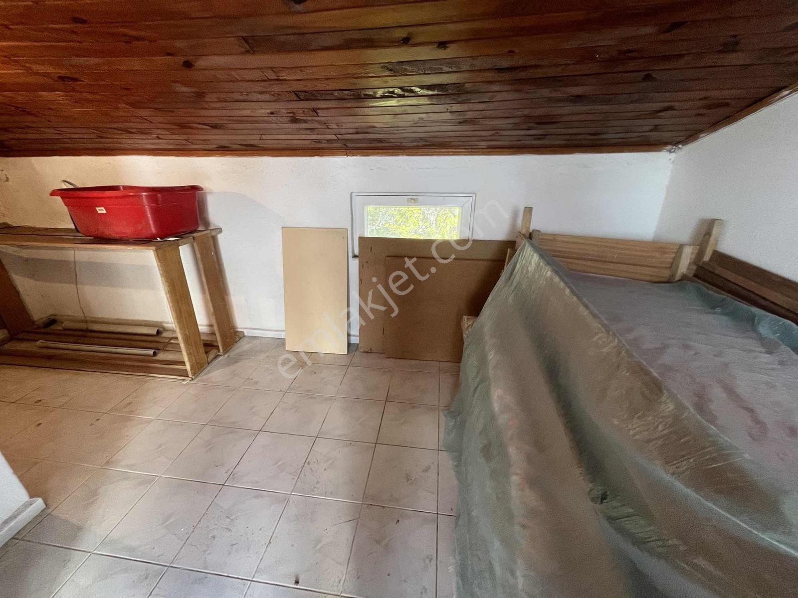 Dağlı Gayrimenkul'den Denize Sıfır Site İçi 3+1 Fırsat Villa - Görsel 9