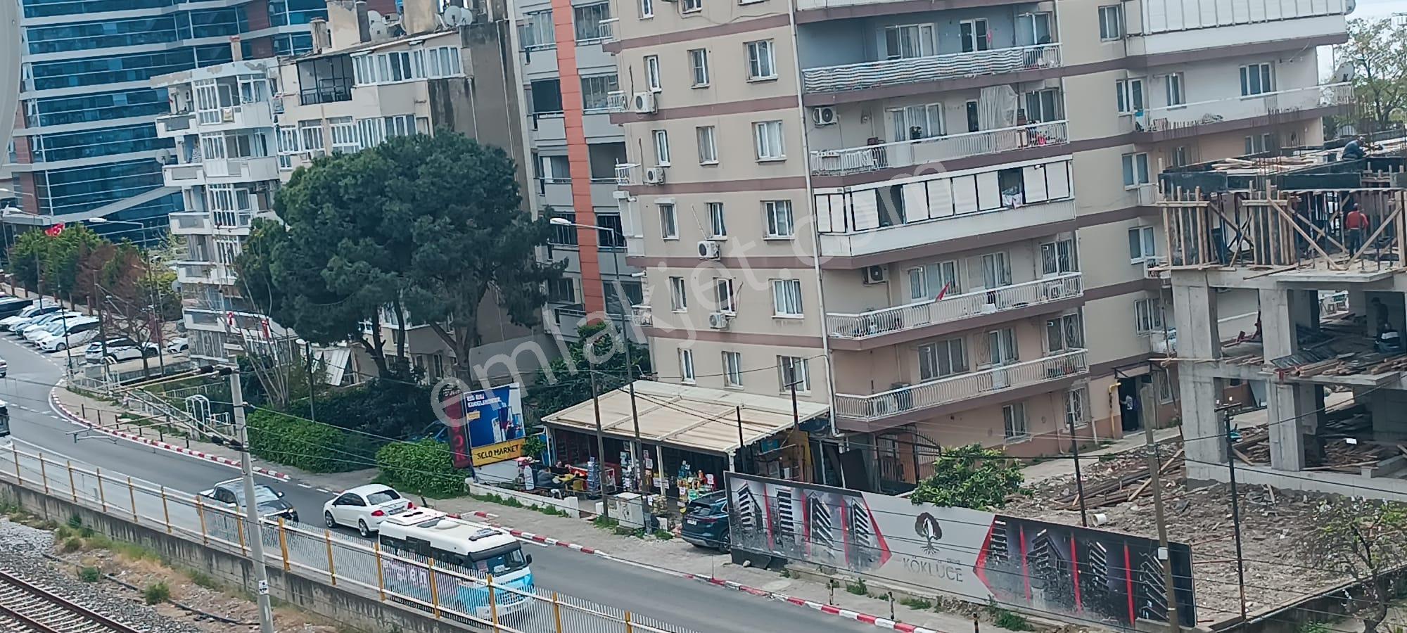 Bayraklı Fuat Edip Baksı Mahallesinde Kiralık 2+1 Daire - Görsel 20
