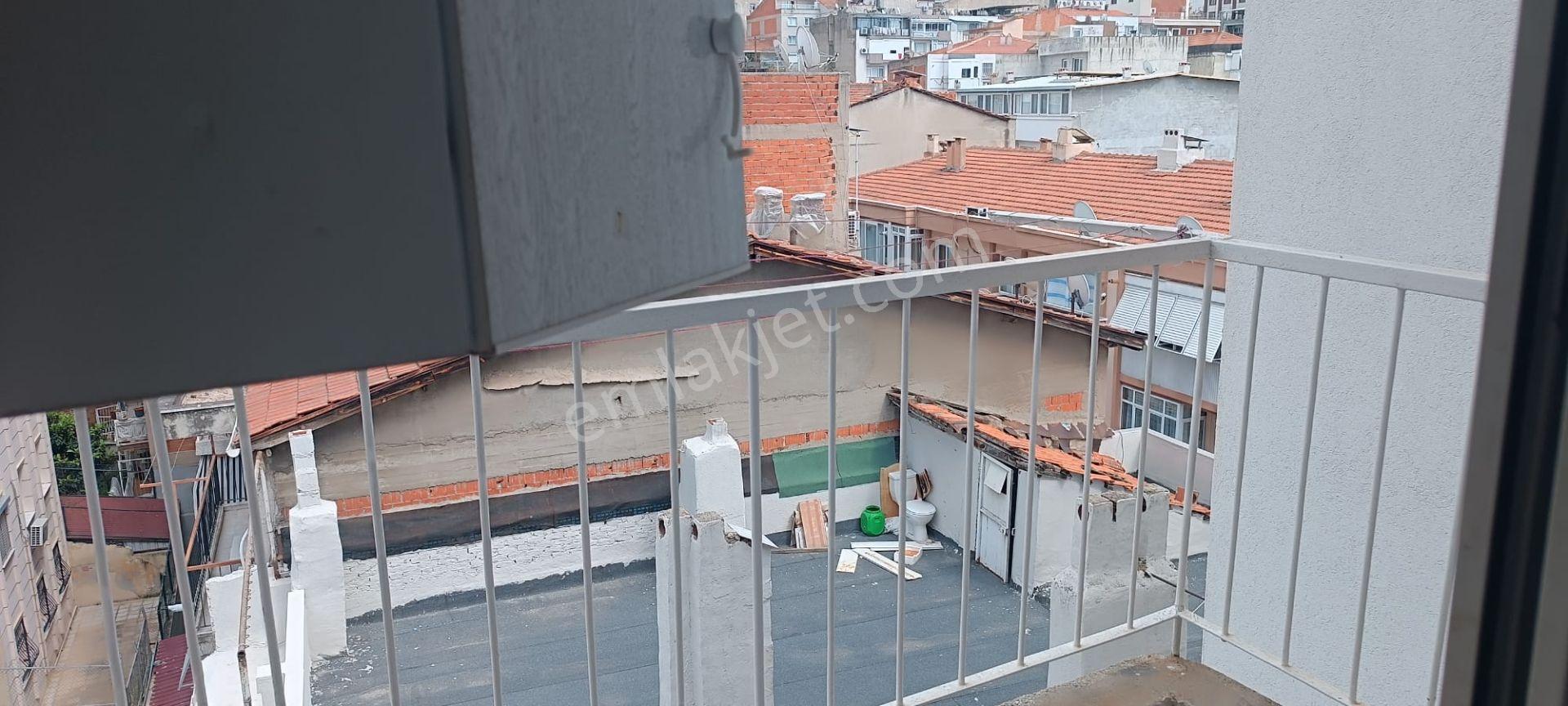 Bayraklı Fuat Edip Baksı Mahallesinde Kiralık 2+1 Daire - Görsel 26