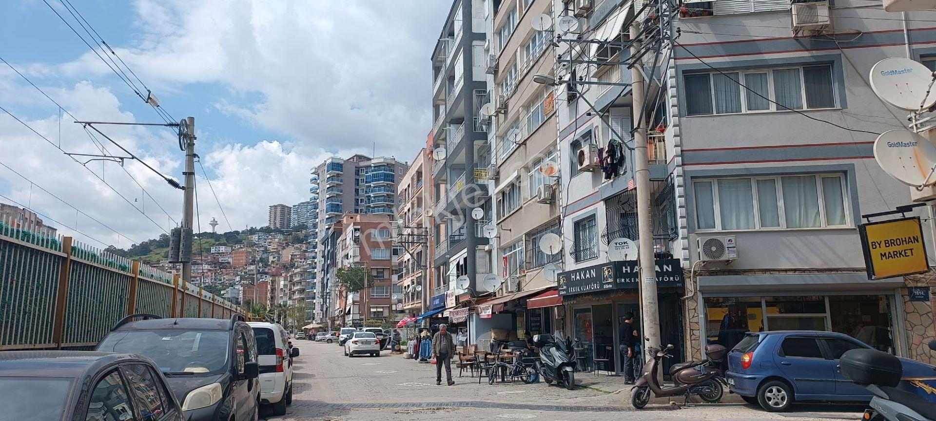 Bayraklı Fuat Edip Baksı Mahallesinde Kiralık 2+1 Daire - Görsel 25