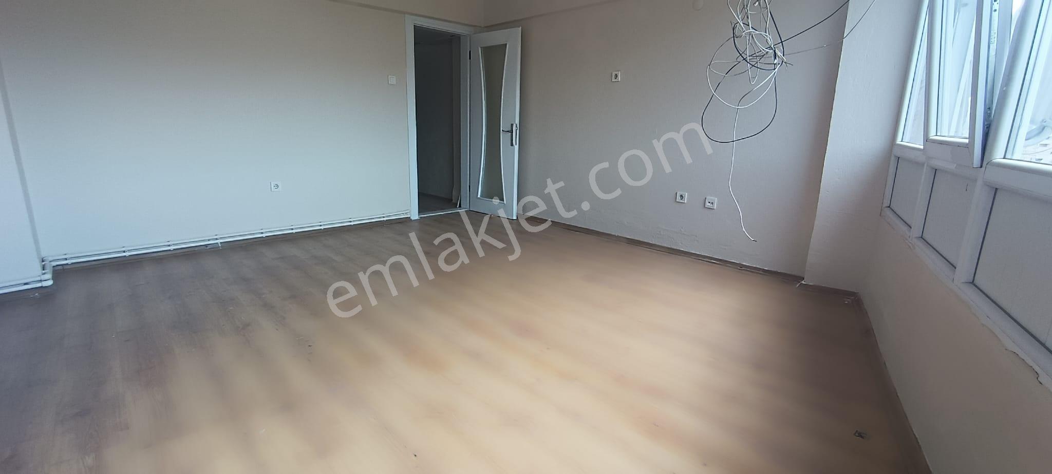 Bayraklı Fuat Edip Baksı Mahallesinde Kiralık 2+1 Daire - Görsel 6