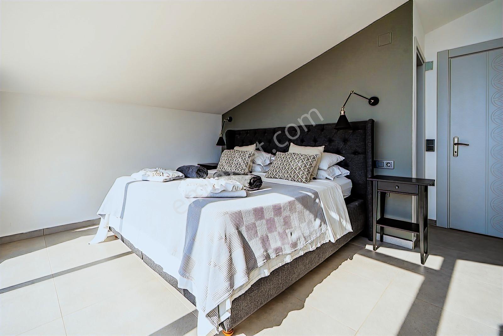 Kalkanda Muhteşem Deniz Manzaralı Modern Villa - Görsel 11