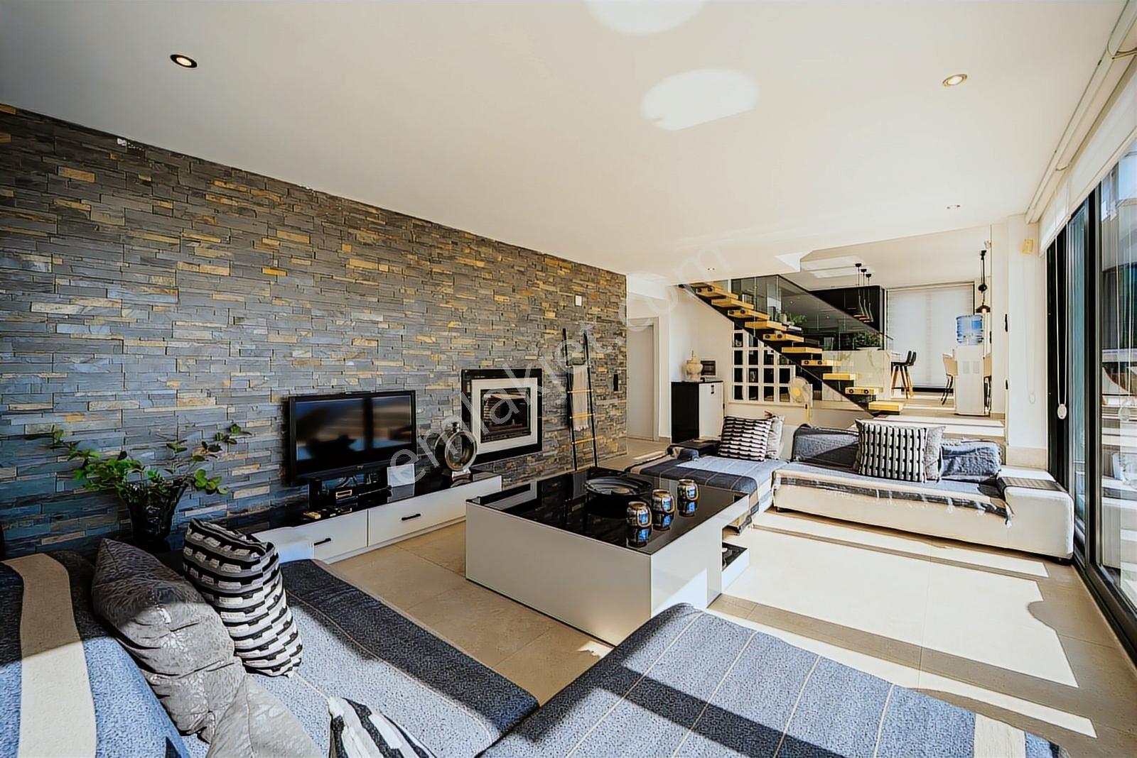 Kalkanda Muhteşem Deniz Manzaralı Modern Villa - Görsel 15