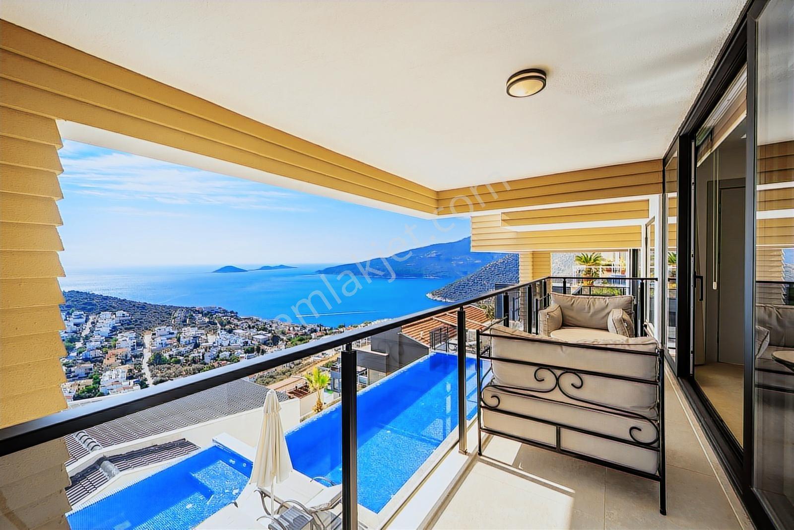 Kalkanda Muhteşem Deniz Manzaralı Modern Villa - Görsel 35