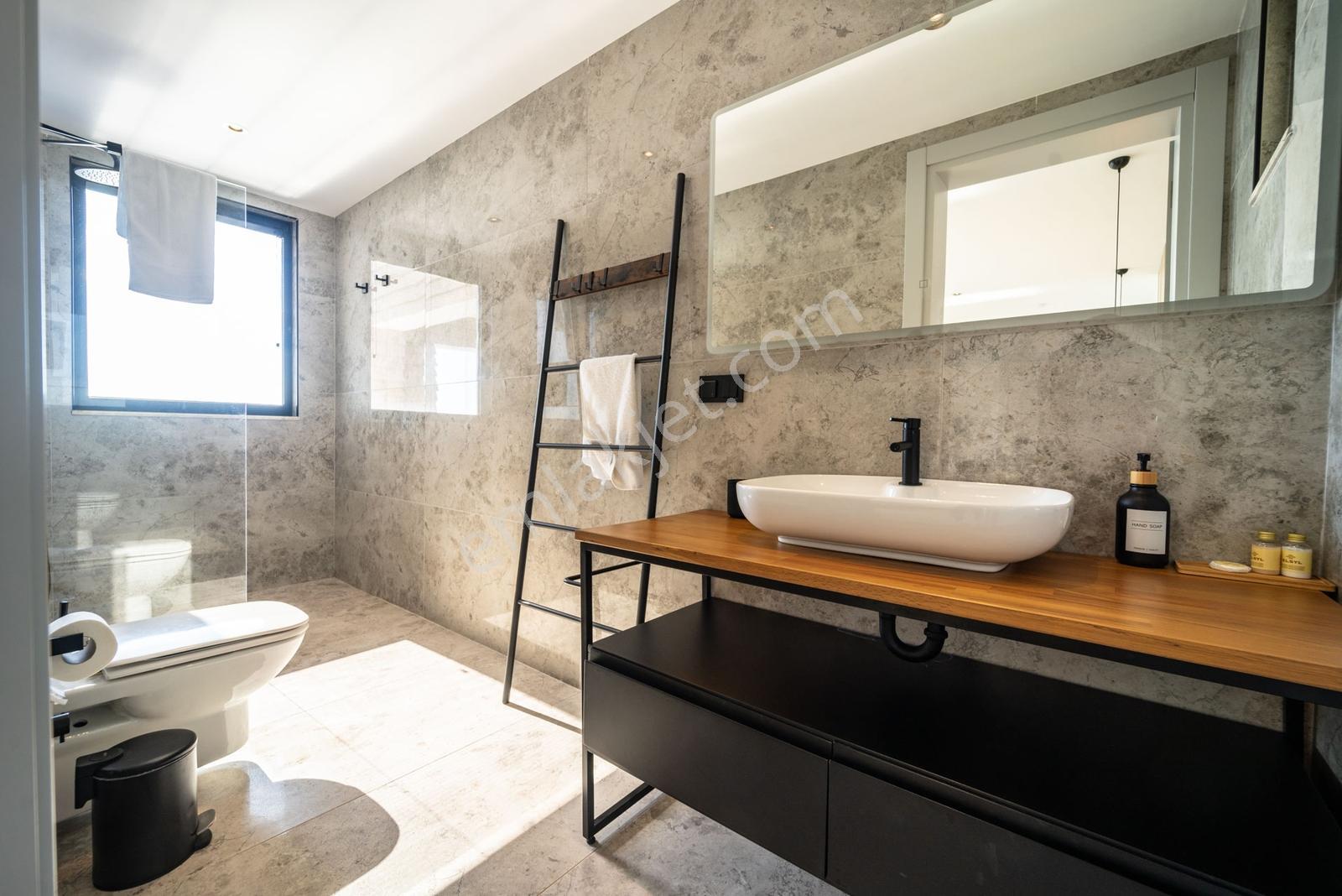 Kalkanda Muhteşem Deniz Manzaralı Modern Villa - Görsel 17