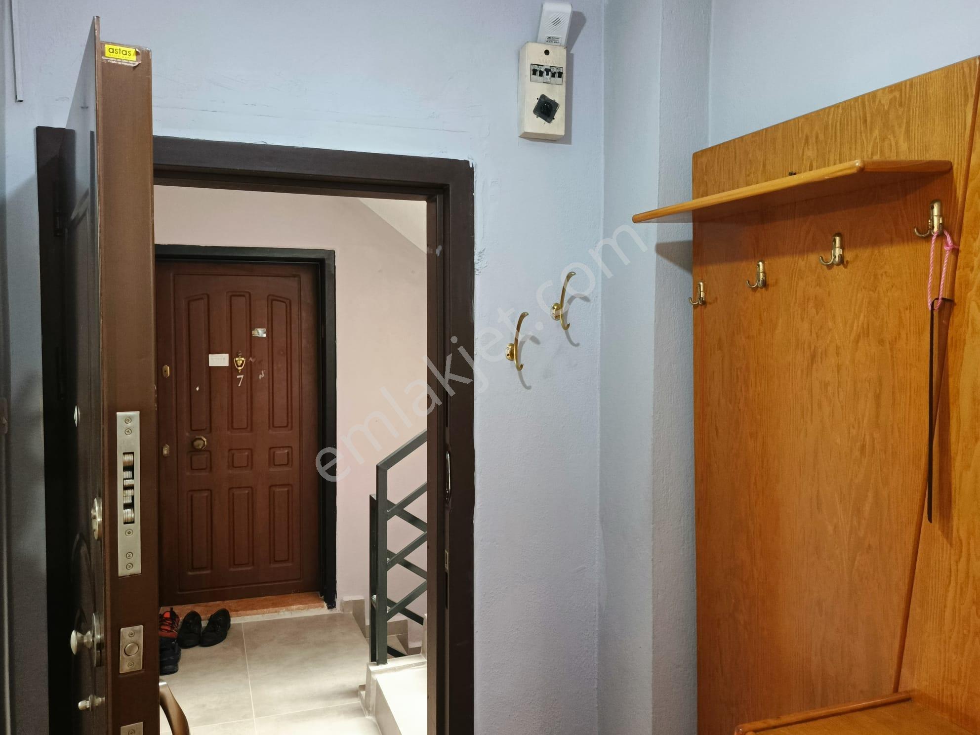 Stop'tan Çalış Sahile 100 Metre Uzaklıkta Kiralık Daire - Görsel 6