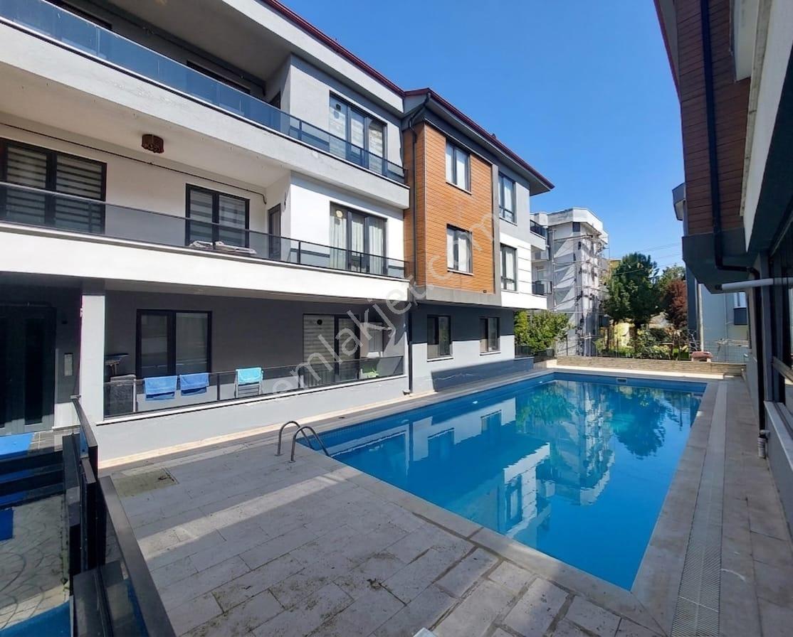 32 Evlerde Full Sıfır Eşyalı Butik Havuzlu Sitede 2+1 Satılık - Görsel 3