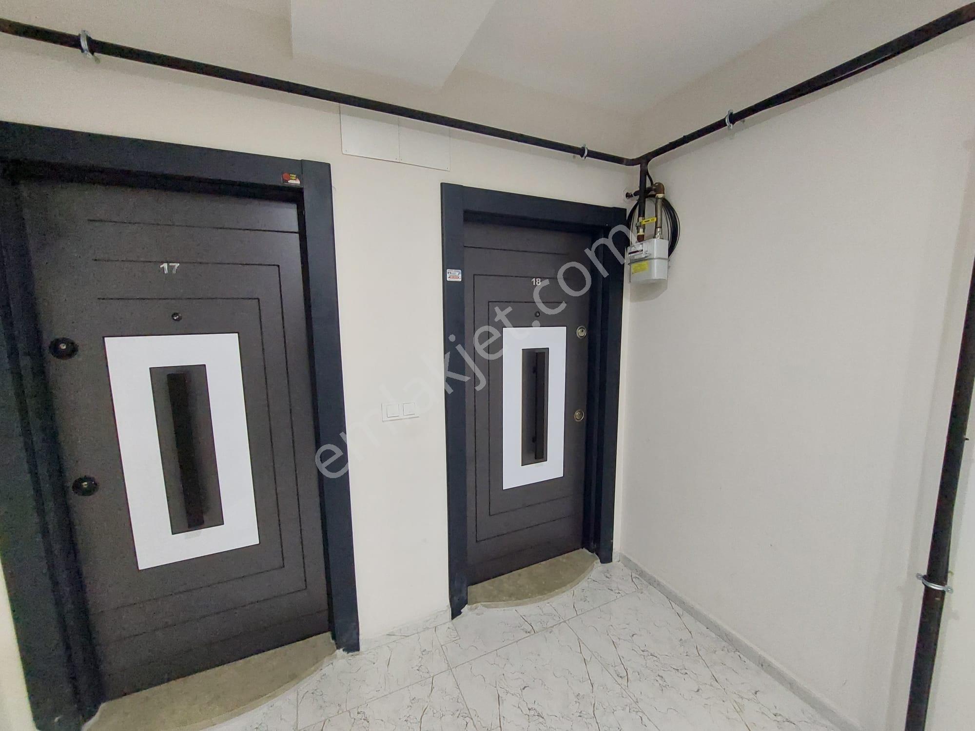 32 Evlerde Full Sıfır Eşyalı Butik Havuzlu Sitede 2+1 Satılık - Görsel 13
