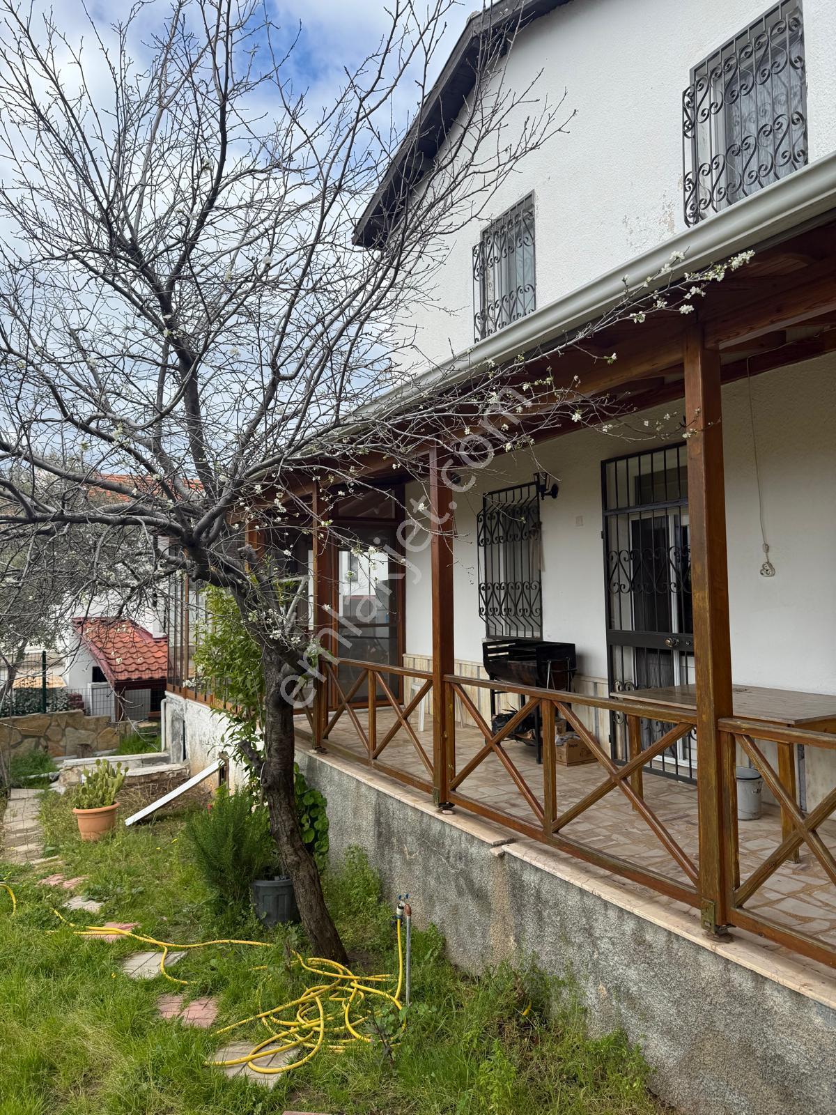 Ayvalık Sahılkent'te Denız Manzaralı Eşyalı Kıralık 3+1 Vılla - Görsel 26
