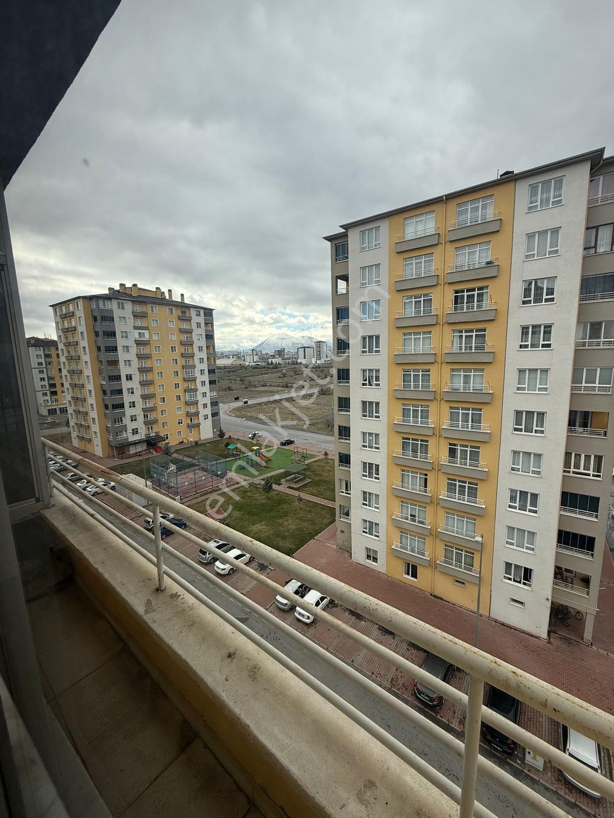Mimsin Fatih Mahallesinde Satılık 175 M2 Daire Fırsatı Takas Var - Görsel 8