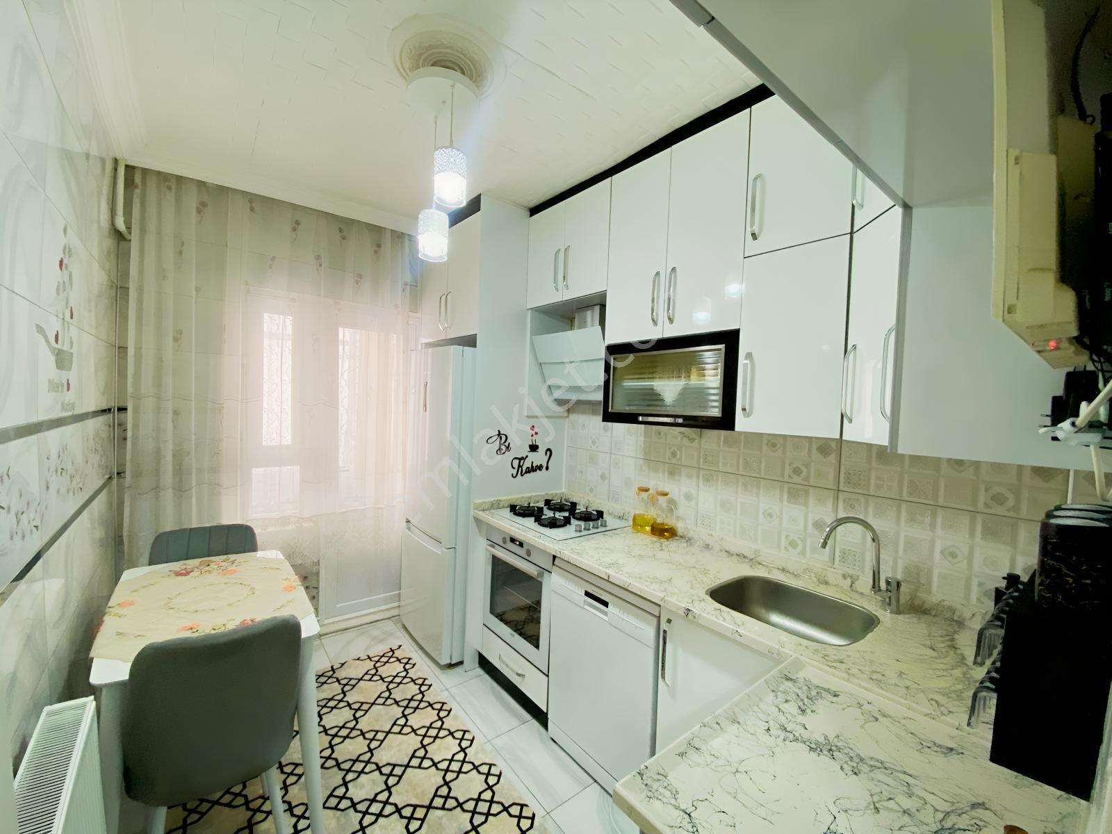 Kule Site'ye Yürüme Mesafesinde, 4+1 İçi Komple Yapılı Arakat - Görsel 17