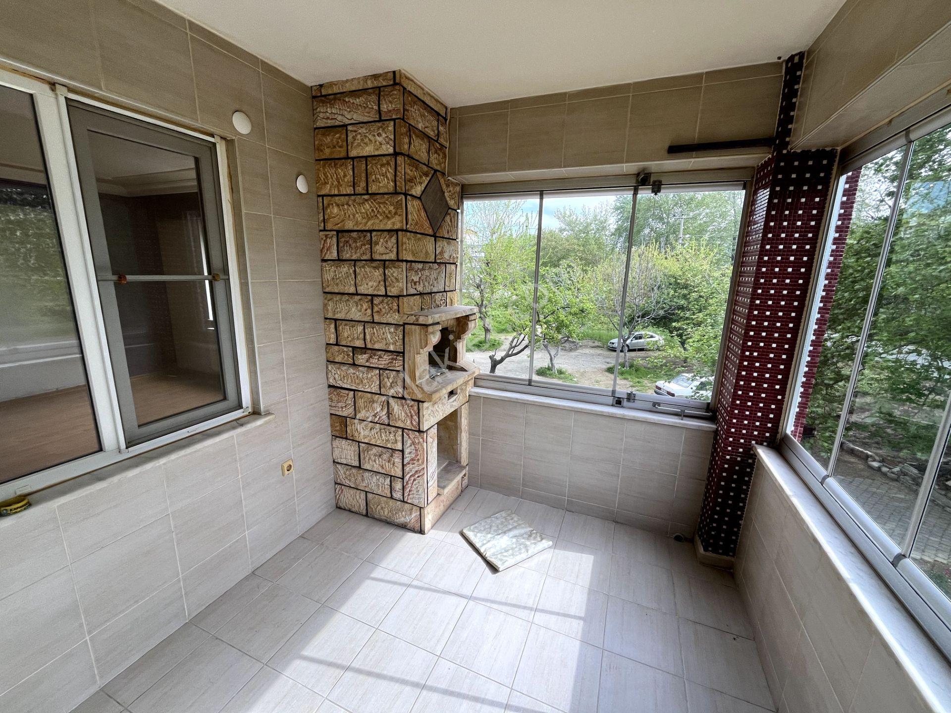 Akçay Merkezde Doğalgazlı Ara Kat 3+1 Boş Kiralık Daire - Görsel 25