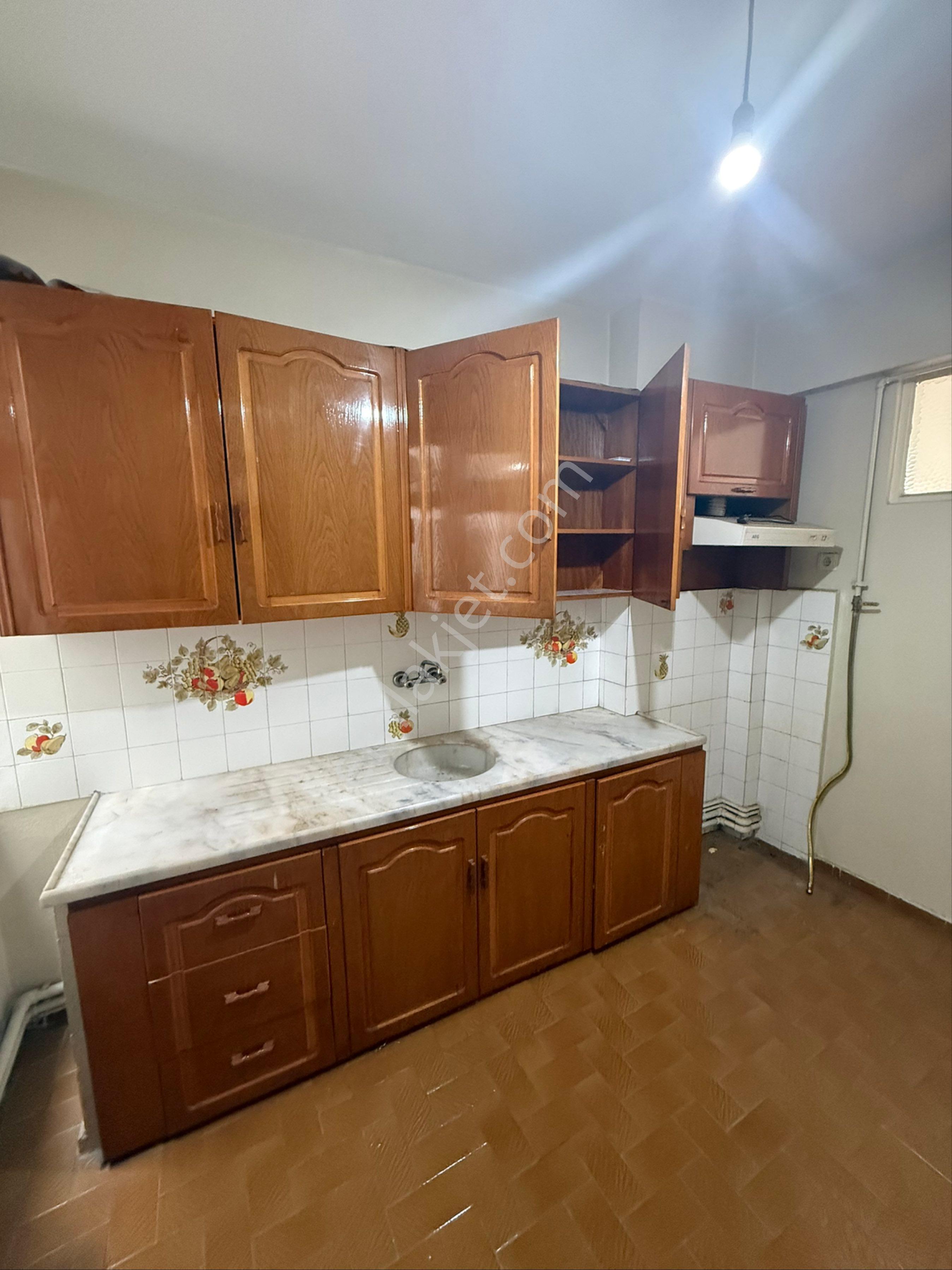 Saitbey Mahallesinde İci Temiz Kiralık Daire - Görsel 4