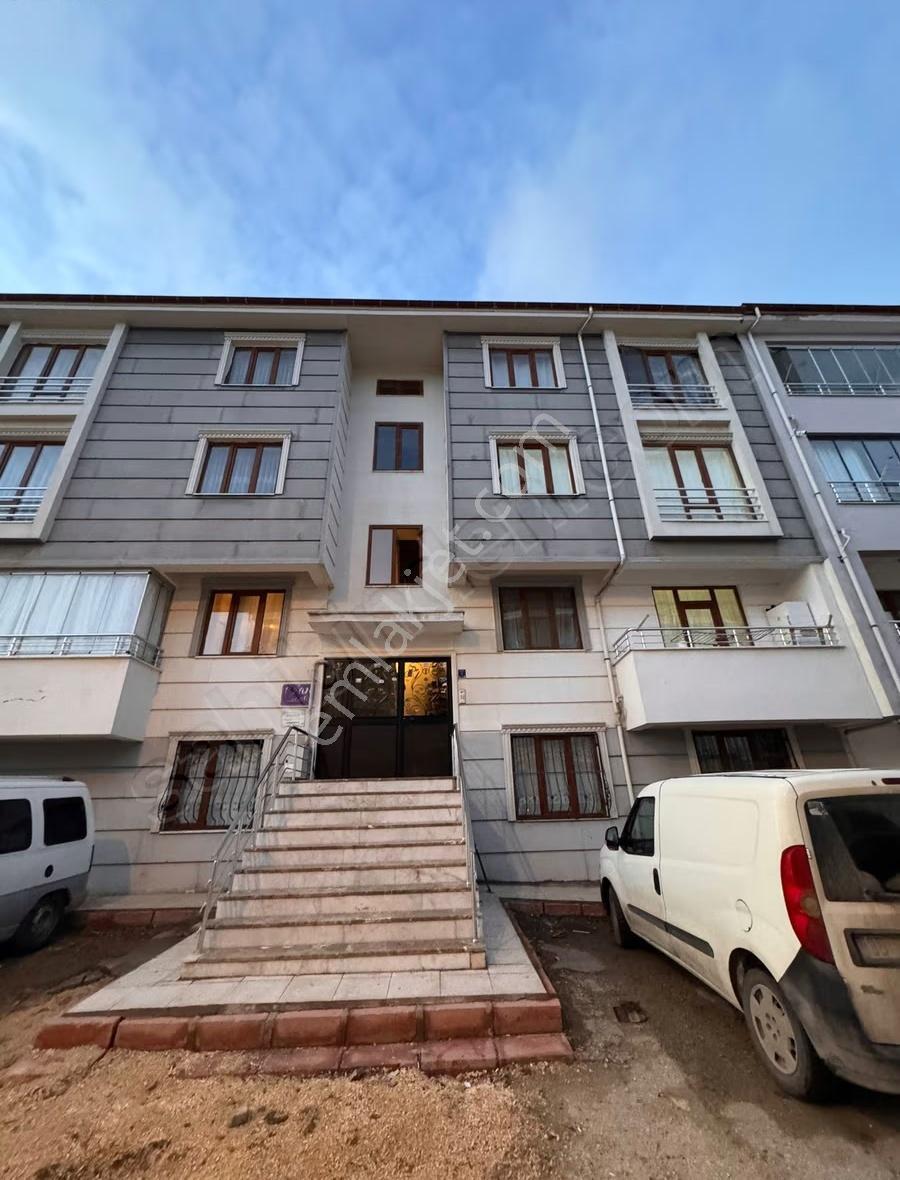 Fevzi Cakmak Mahallesinde Ara Kat 2+1 Satılık Daire - Görsel 16