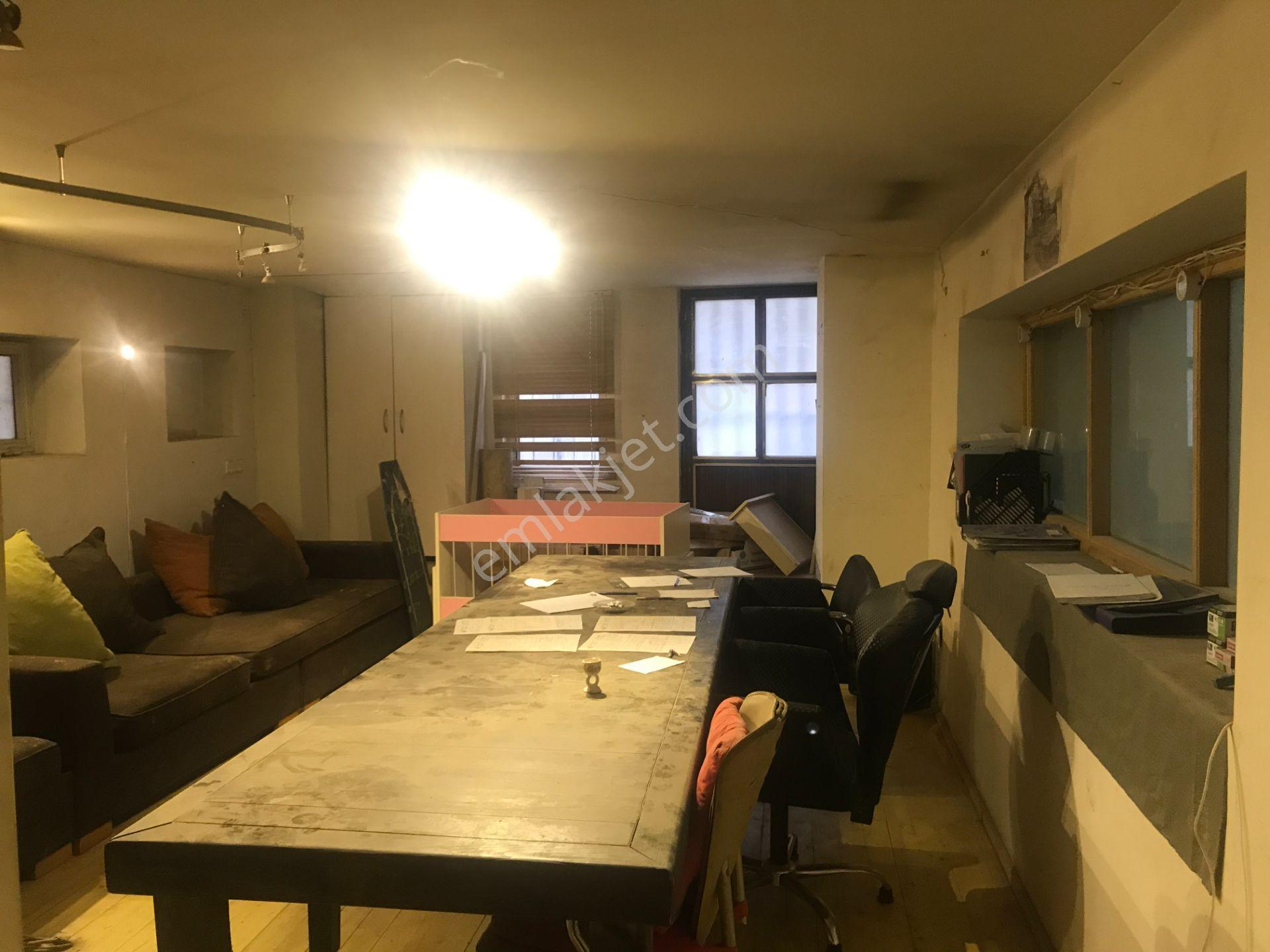 Kiralık Marangoz Atölyesi Malzemeleriyle Beraber Hava Parası Yok - Görsel 18