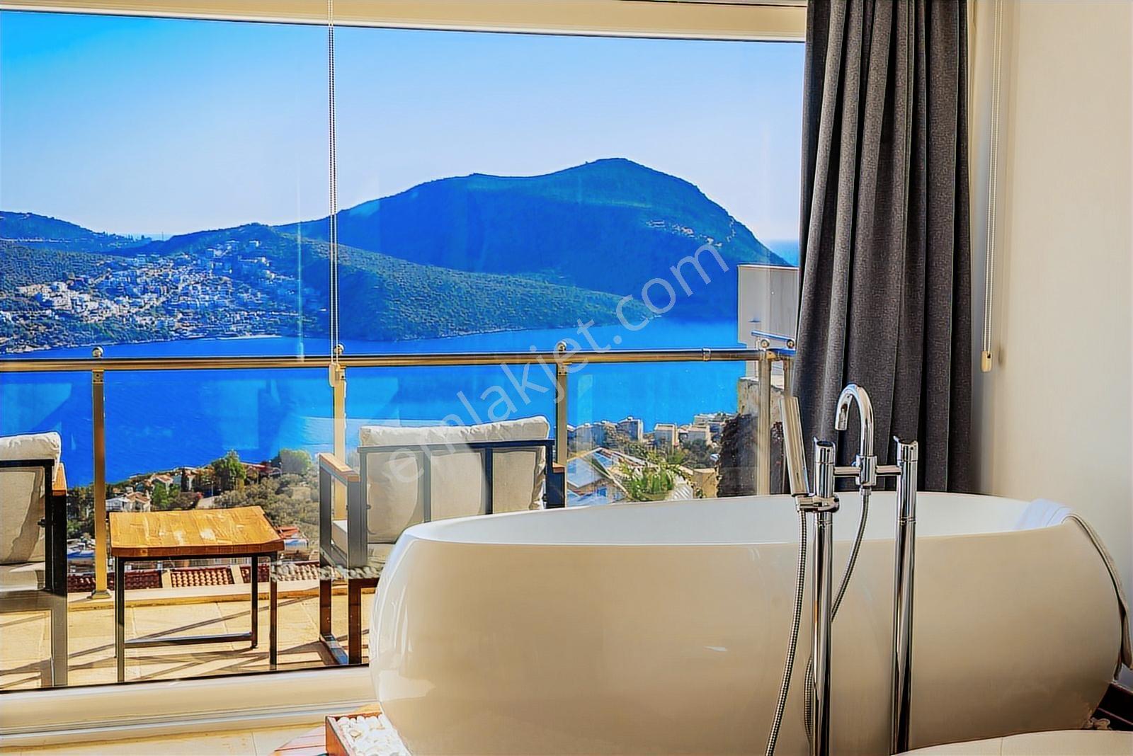 Kalkanda Isıtmalı Infinity Havuzlu Lüks Villa - Görsel 20