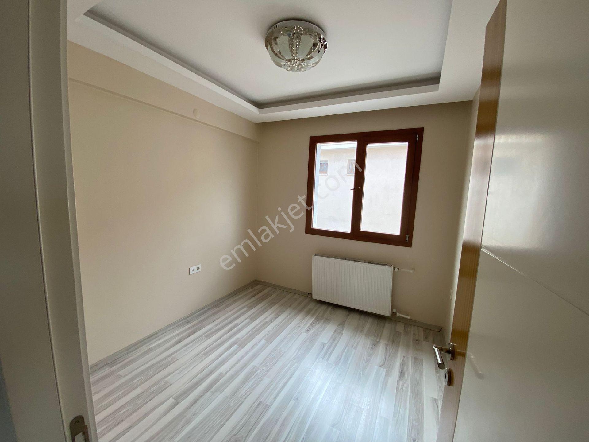 Buca İnönü Mah.de Optimum Avm Ve Otokent Yakını 2+1 85m2 Dgazlı Ayrı Mutfak Ferah Kiralık Daire - Görsel 12