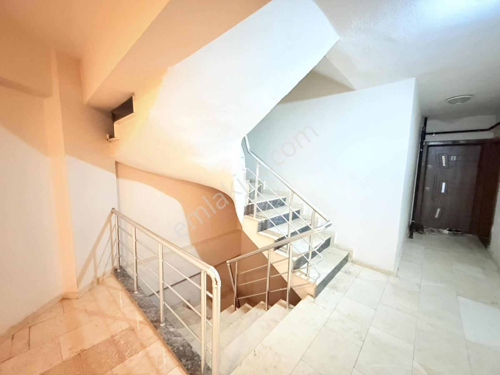 Bulvar Üzeri Eşyalı Kiralık 2+1 Daire (doğalgazlı) - Görsel 21