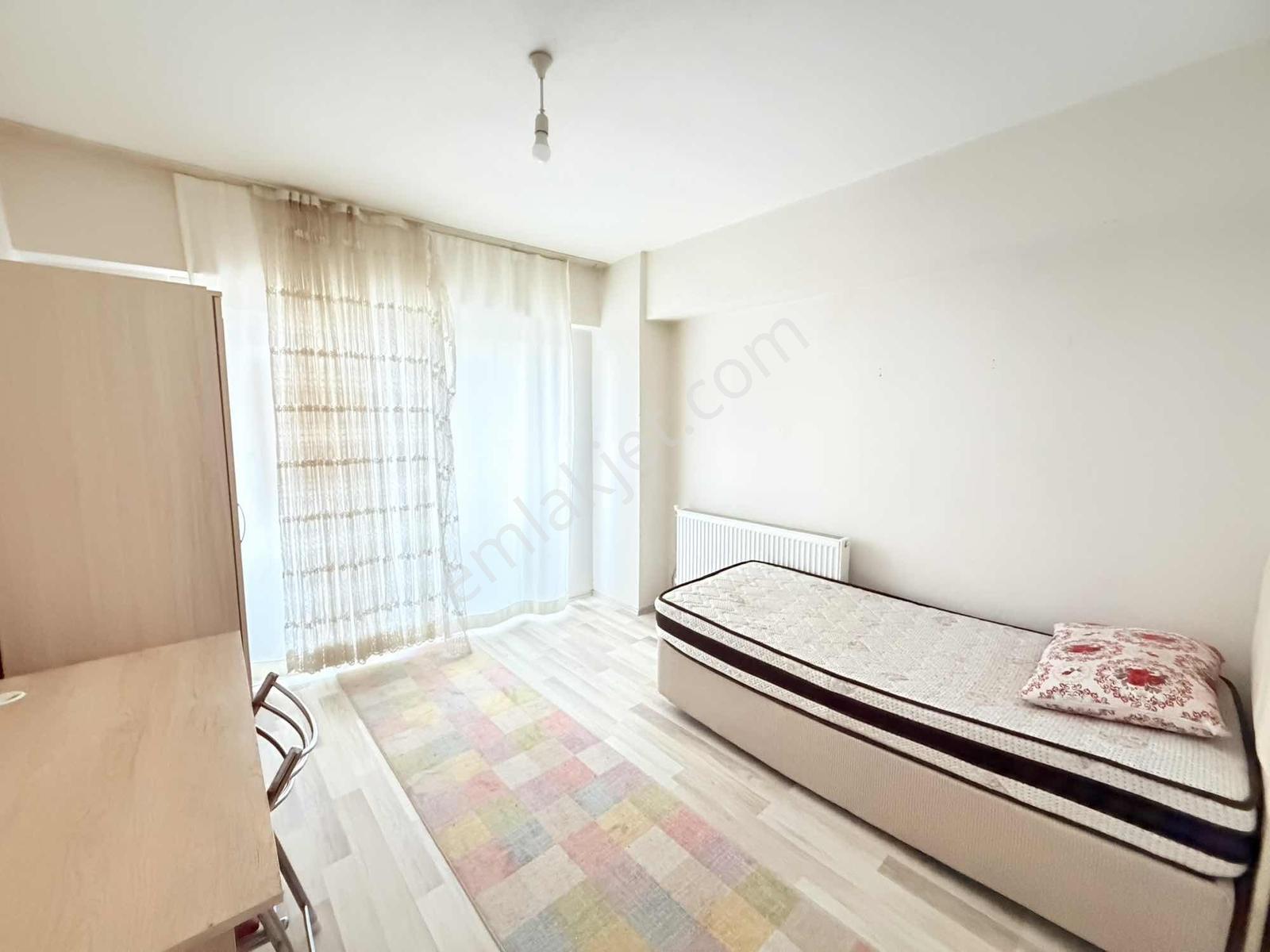 Bulvar Üzeri Eşyalı Kiralık 2+1 Daire (doğalgazlı) - Görsel 17