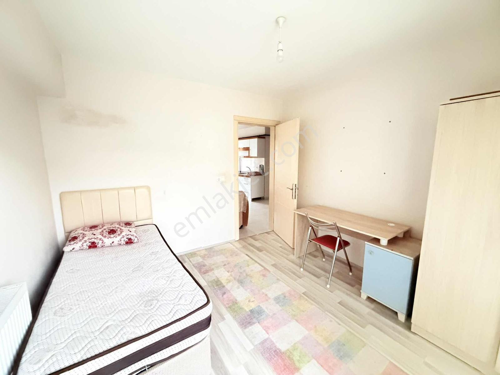 Bulvar Üzeri Eşyalı Kiralık 2+1 Daire (doğalgazlı) - Görsel 18
