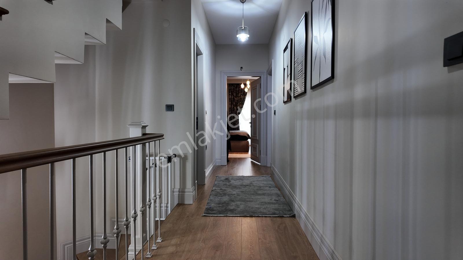 Gülyalının Prestijli Lokasyonunda, Oturuma Hazır Modern Villa - Görsel 20