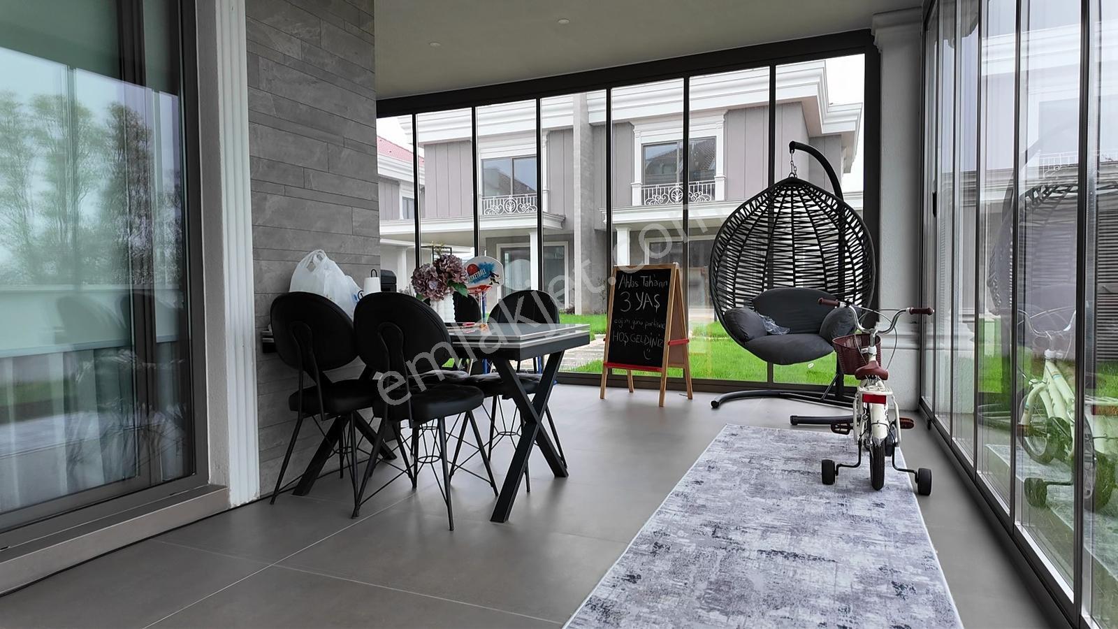 Gülyalının Prestijli Lokasyonunda, Oturuma Hazır Modern Villa - Görsel 22