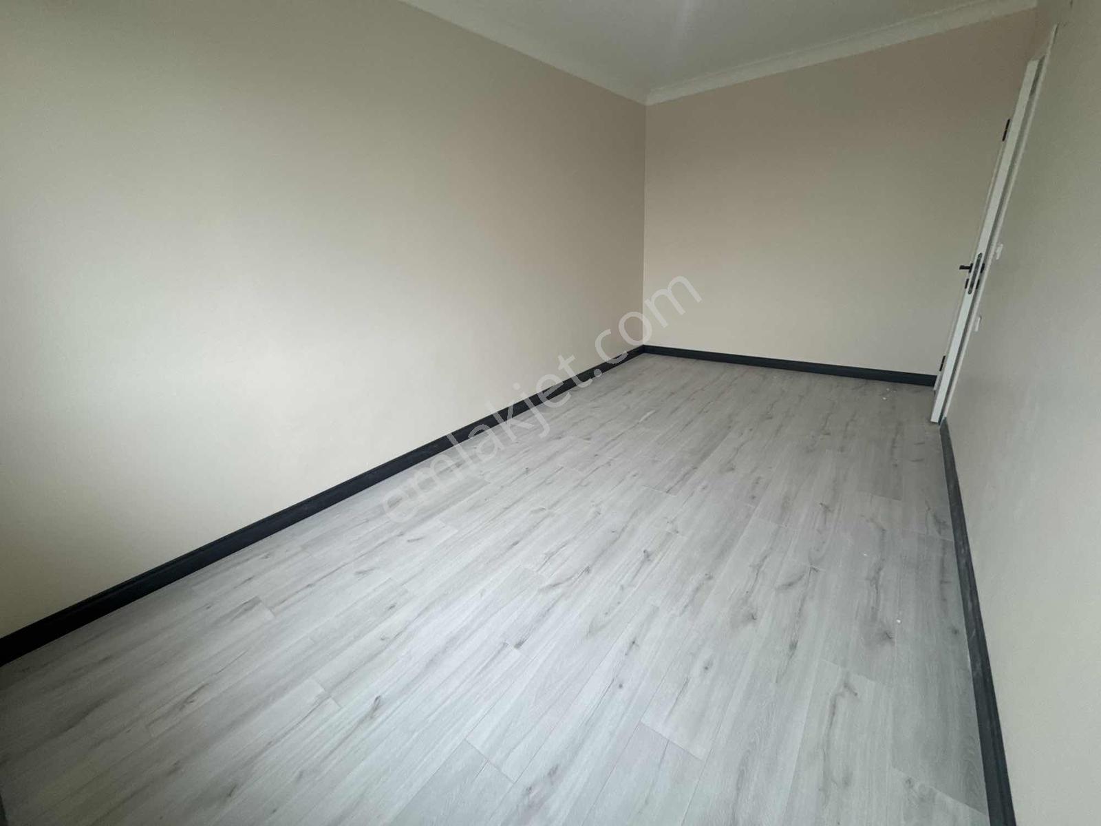Yoldaş Emlaktan Satılık 2+1 90 M2 4.kat Kapalı Otoparklı Daire - Görsel 21