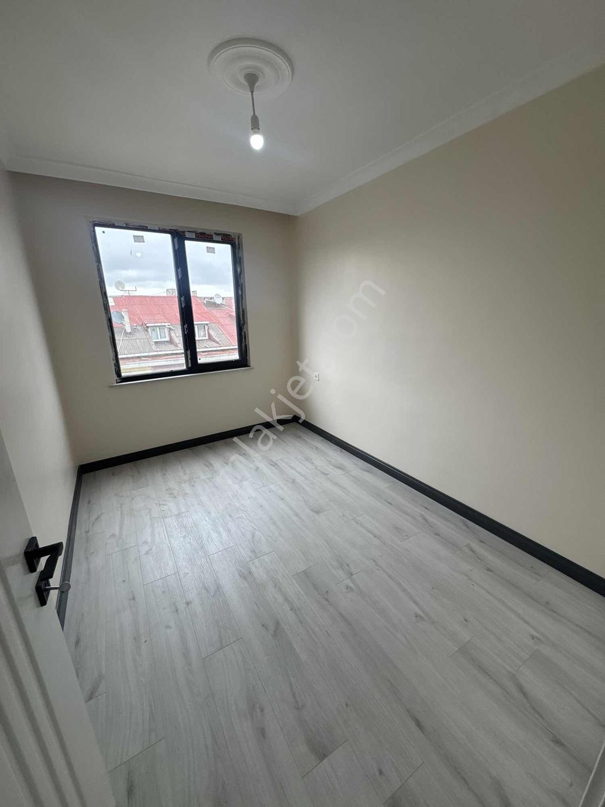 Yoldaş Emlaktan Satılık 2+1 90 M2 4.kat Kapalı Otoparklı Daire - Görsel 17
