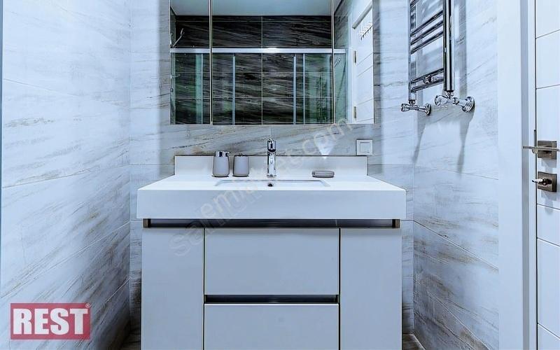 Sur Yapı Rezidans Da Sıfır Tasarım Eşyalı Balkonlu Kiralık Daire - Görsel 15