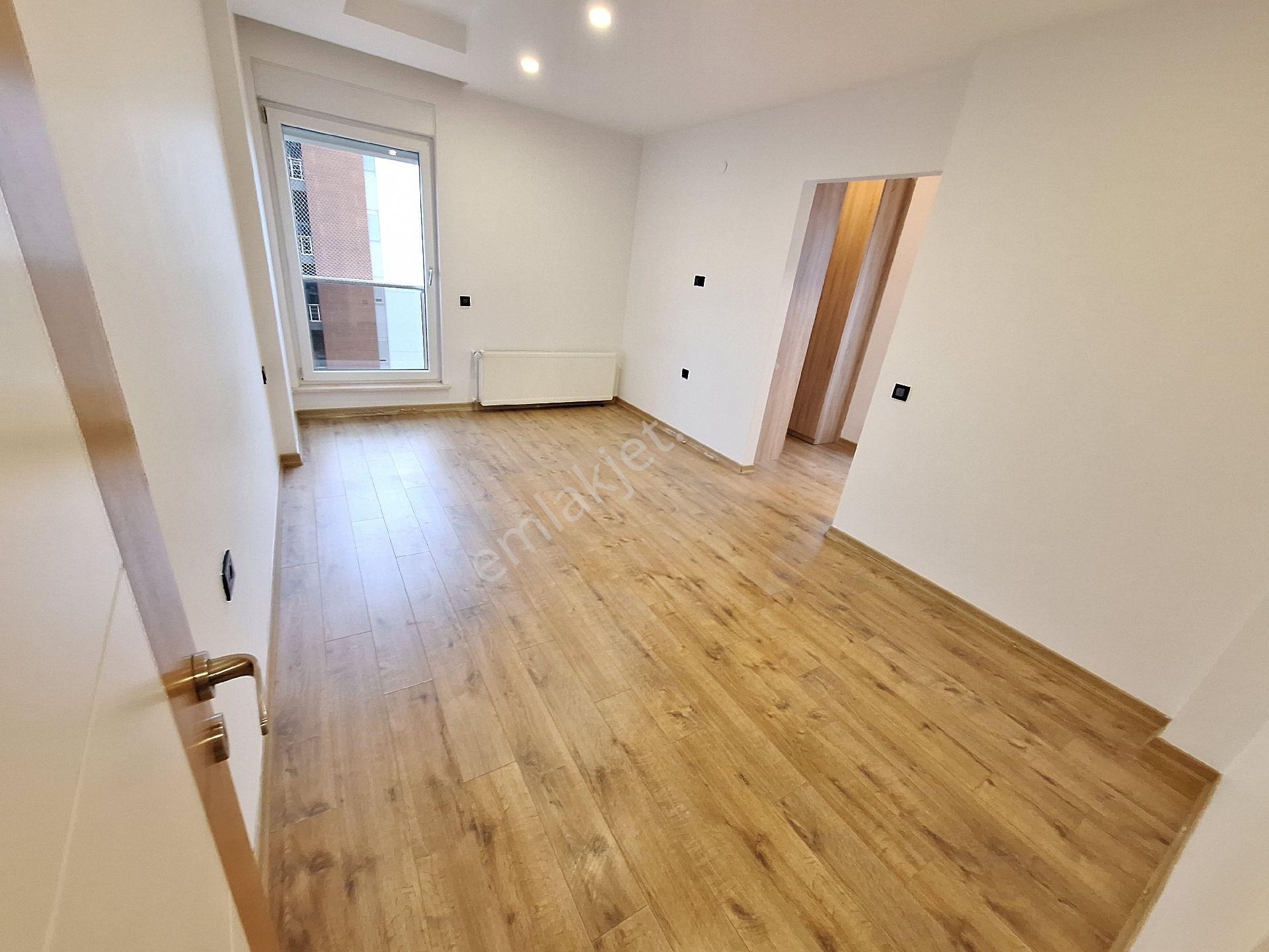 Konyaaltı Uncalı Mahallesinde Havuzlu Güvenlikli Site İçinde Doğalgazlı Klimalı 3+1 Daire - Görsel 29