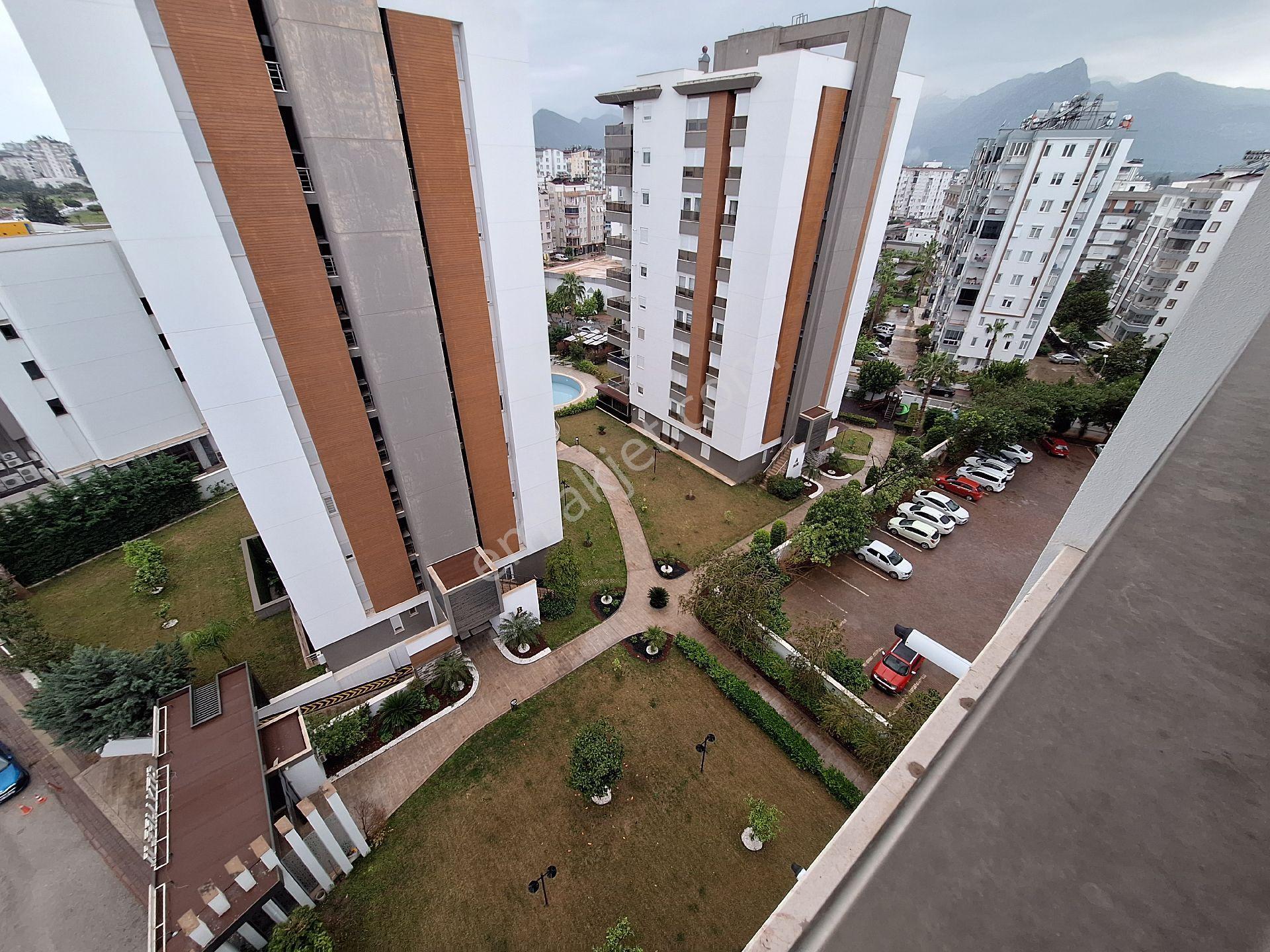 Konyaaltı Uncalı Mahallesinde Havuzlu Güvenlikli Site İçinde Doğalgazlı Klimalı 3+1 Daire - Görsel 15