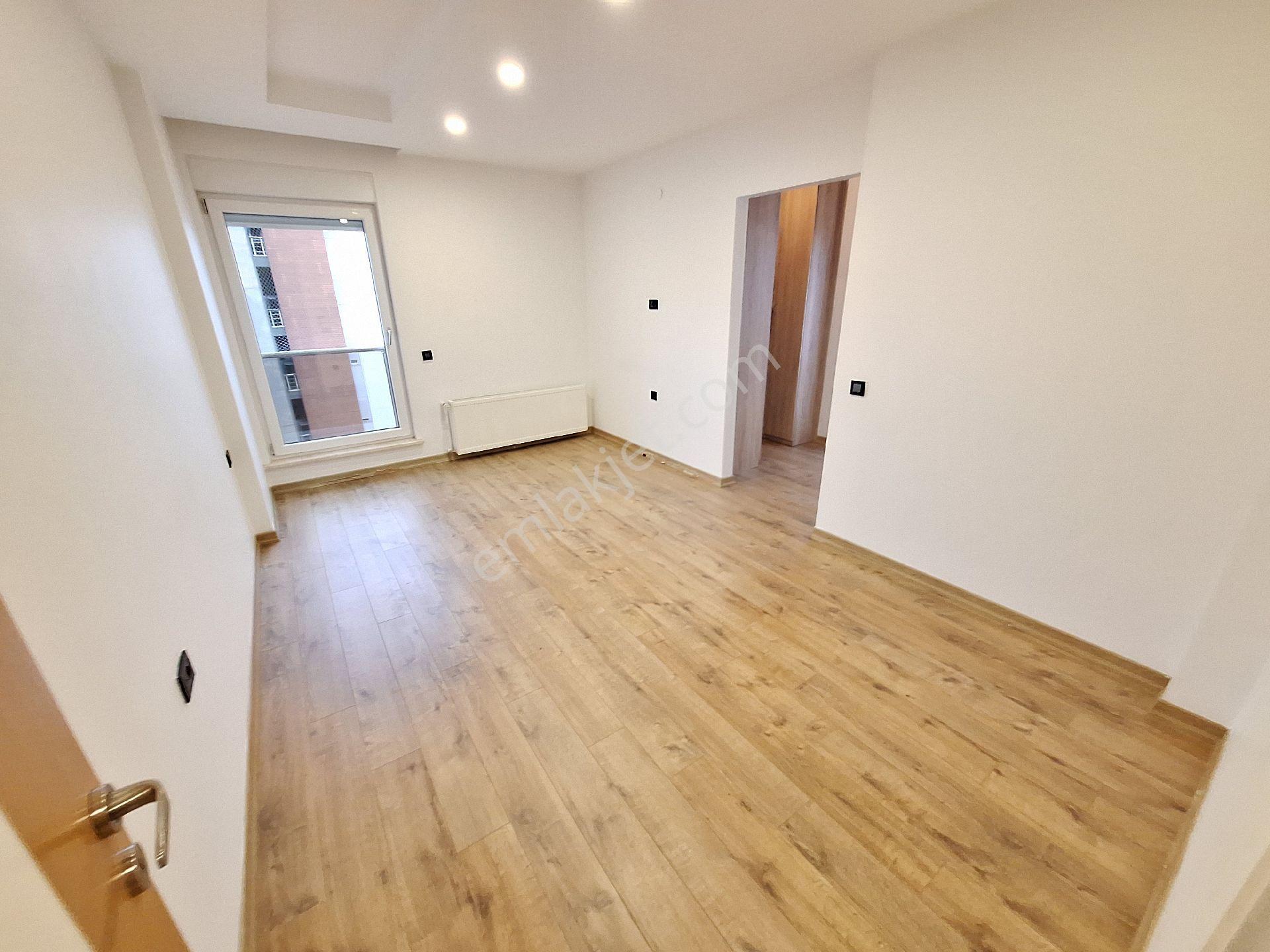 Konyaaltı Uncalı Mahallesinde Havuzlu Güvenlikli Site İçinde Doğalgazlı Klimalı 3+1 Daire - Görsel 27