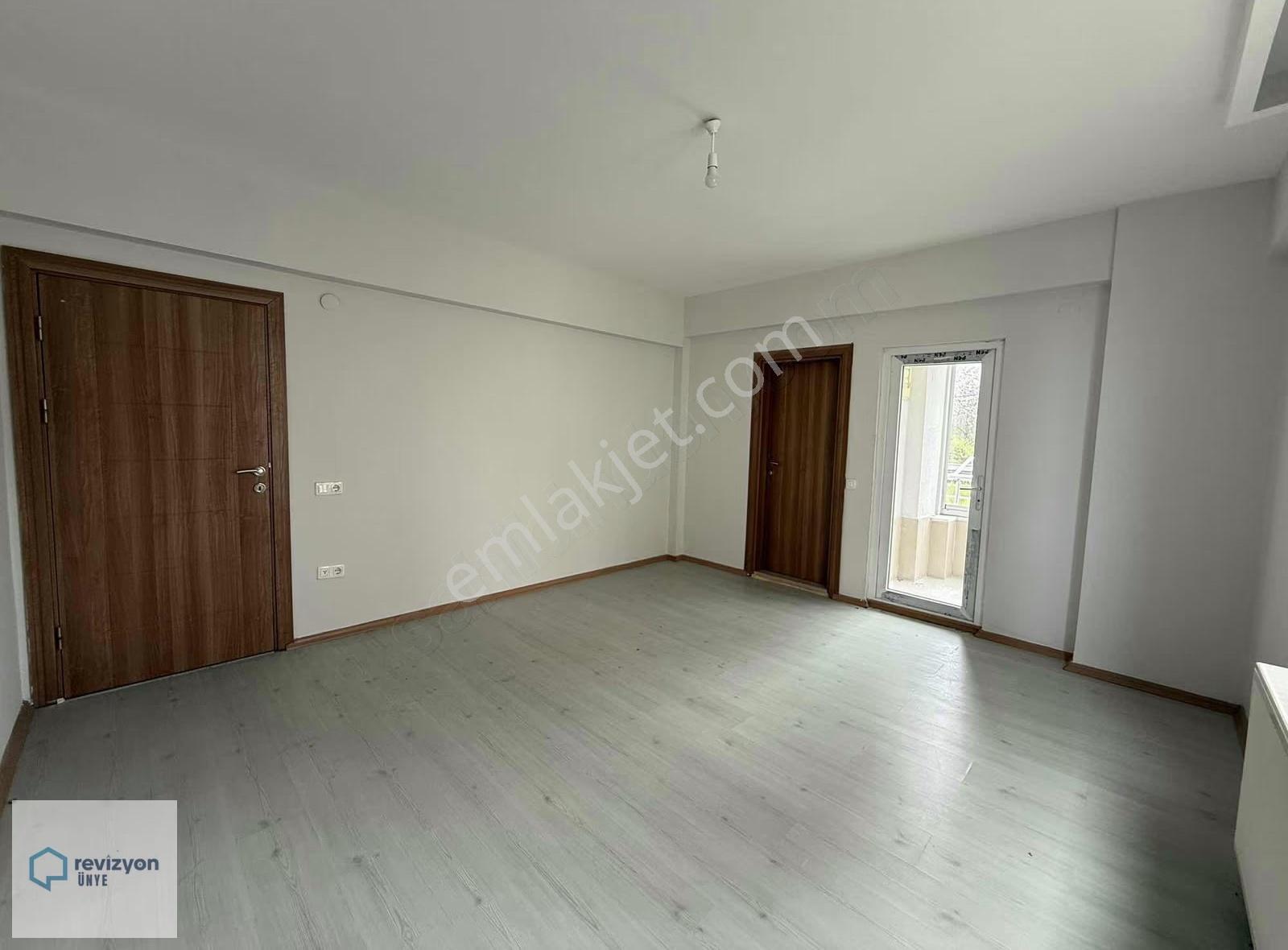 Revizyon'dan Denize Sıfır Plajlı Yazlık Tadında 3+1 Daire** - Görsel 4