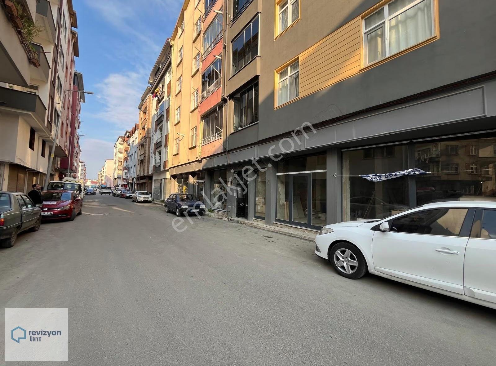 Revizyon'dan 15 Temmuz Mevkili Kiralık Dükkan Fırsatı