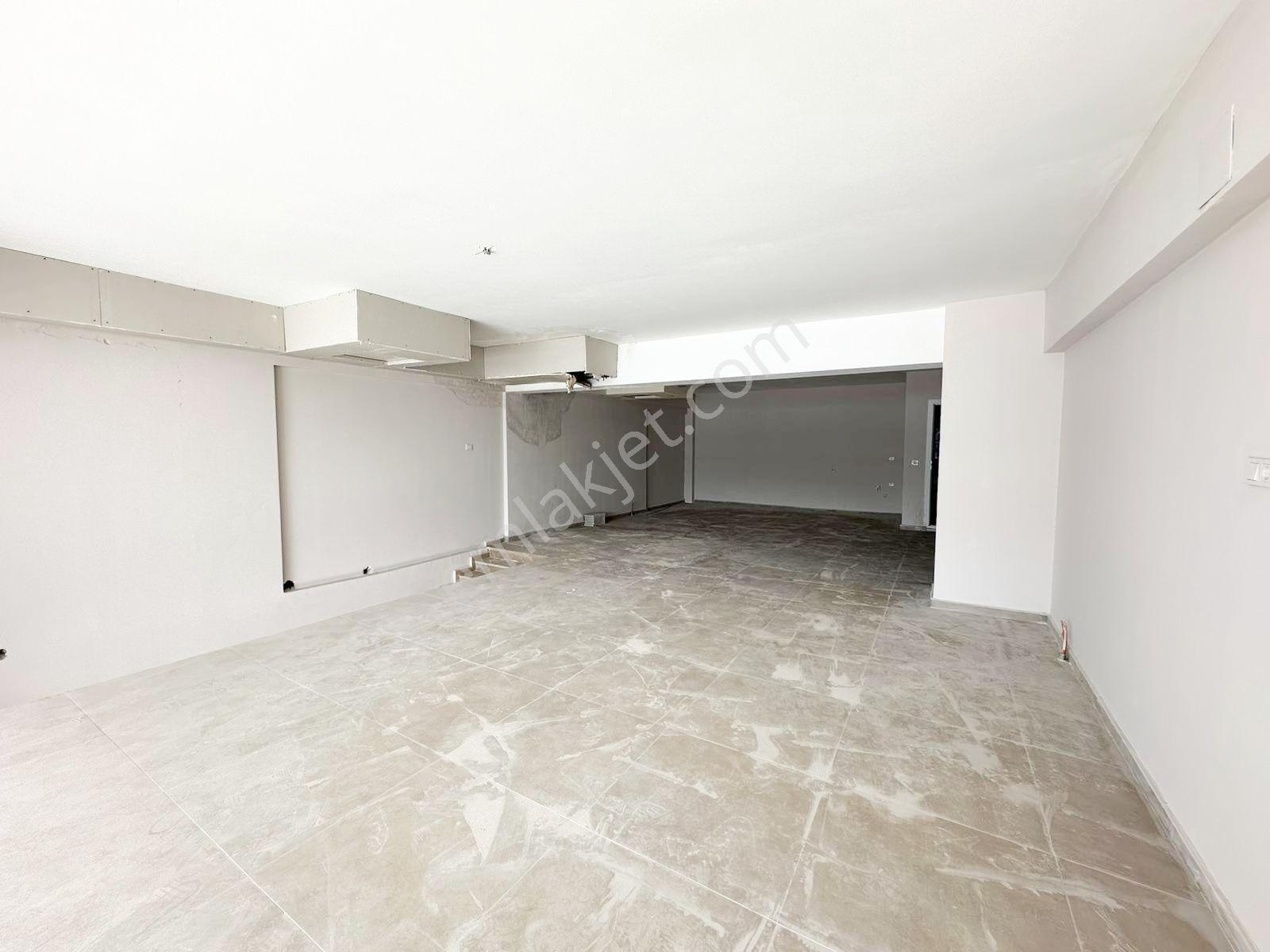 Belkız'da Cadde Üzeri Geniş Cepheli İki Katlı Kiralık 320 M² - Görsel 6