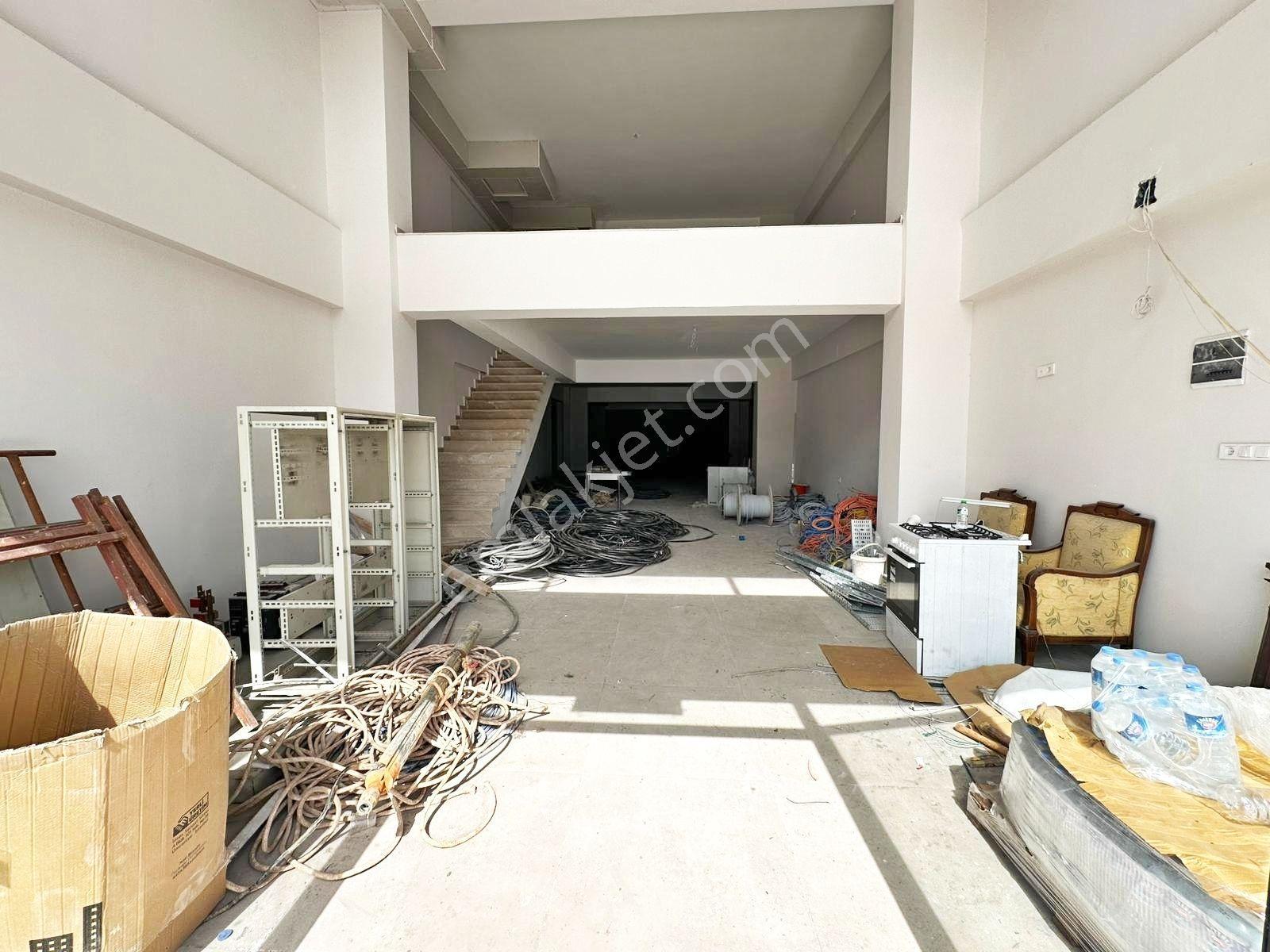 Belkız'da Cadde Üzeri Geniş Cepheli İki Katlı Kiralık 320 M² - Görsel 20