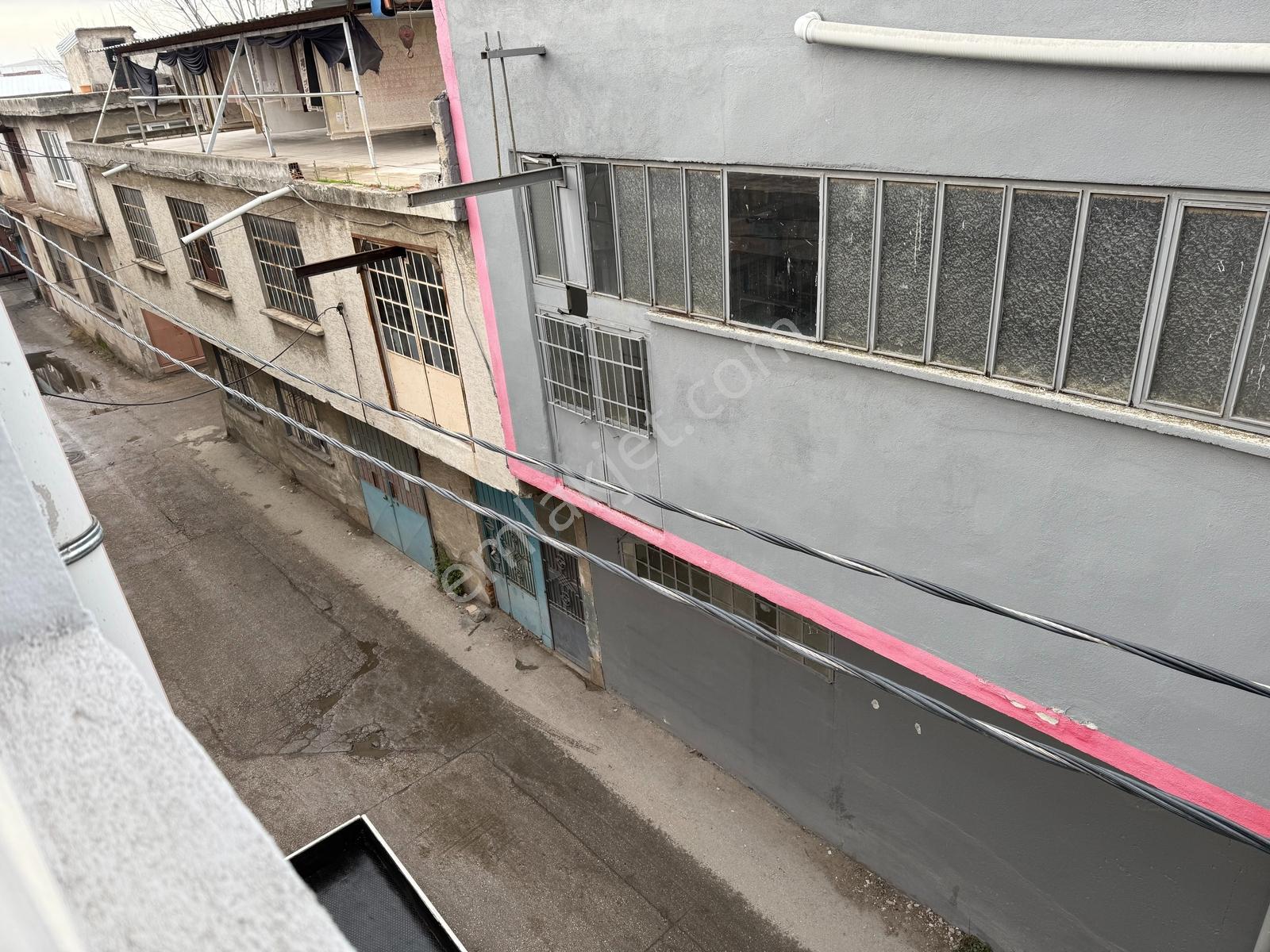 Altınova'da 2 Katlı Satılık İş Yeri - Görsel 9
