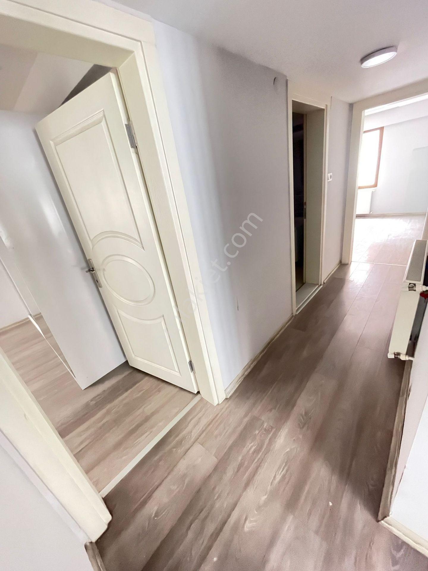 Hazar Gayrimenkul'den Merkezde Doğalgazlı Kiralık Daire & Ofis - Görsel 20
