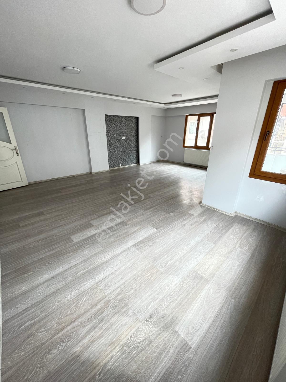 Hazar Gayrimenkul'den Merkezde Doğalgazlı Kiralık Daire & Ofis - Görsel 16