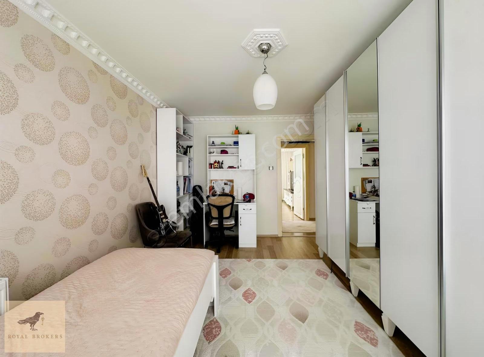 Satılık, 19 Mayıs Caddesi Paralelinde,asansörlü Genç Bina,3+1 - Görsel 22
