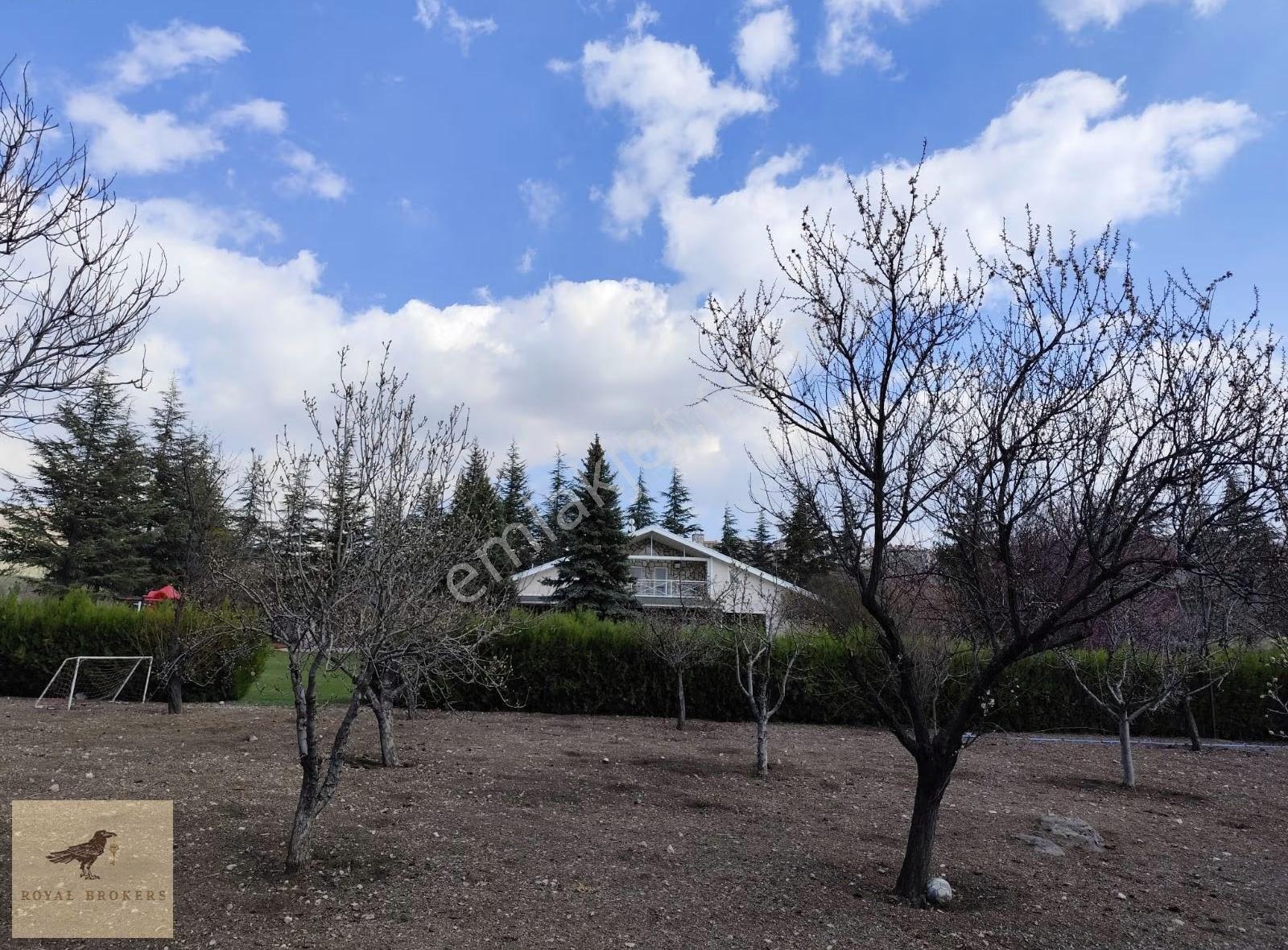 Gölbaşı Karaoğlan'da 6 Dönüm Arsa Üzerinde Satılık Villa - Görsel 15