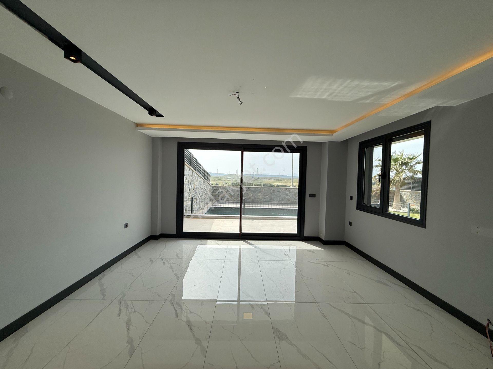 Veri'den Bahçeşehir'de Havuzlu, Köşe Konum 5+1 Satılık Villa! - Görsel 8