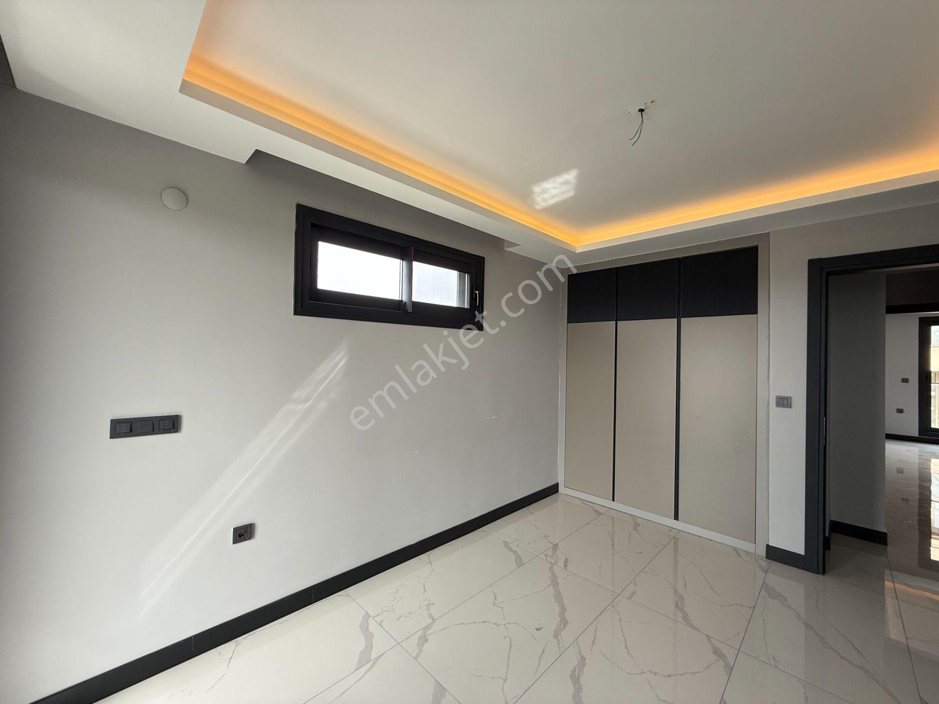 Veri'den Bahçeşehir'de Havuzlu, Köşe Konum 5+1 Satılık Villa! - Görsel 23
