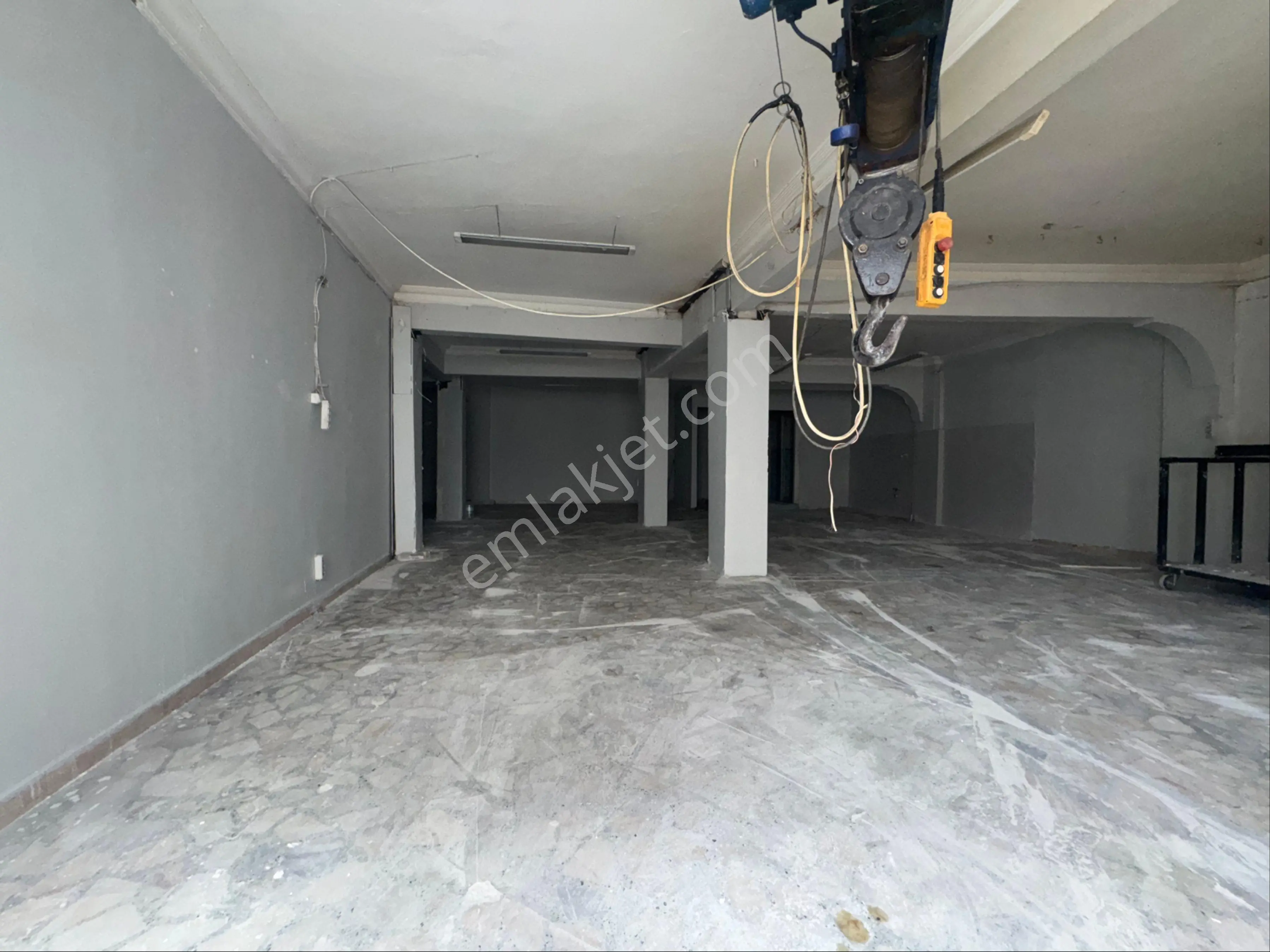 Esenler Menderes Mah Türkiye Emlak 200m² Kiralık 1. Kat Dükkan - Görsel 5