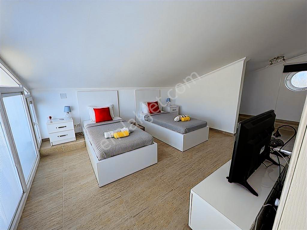Kalkan Merkezde - Çağdaş Tasarımlı 5 Yatak Odalı Villa - Görsel 17