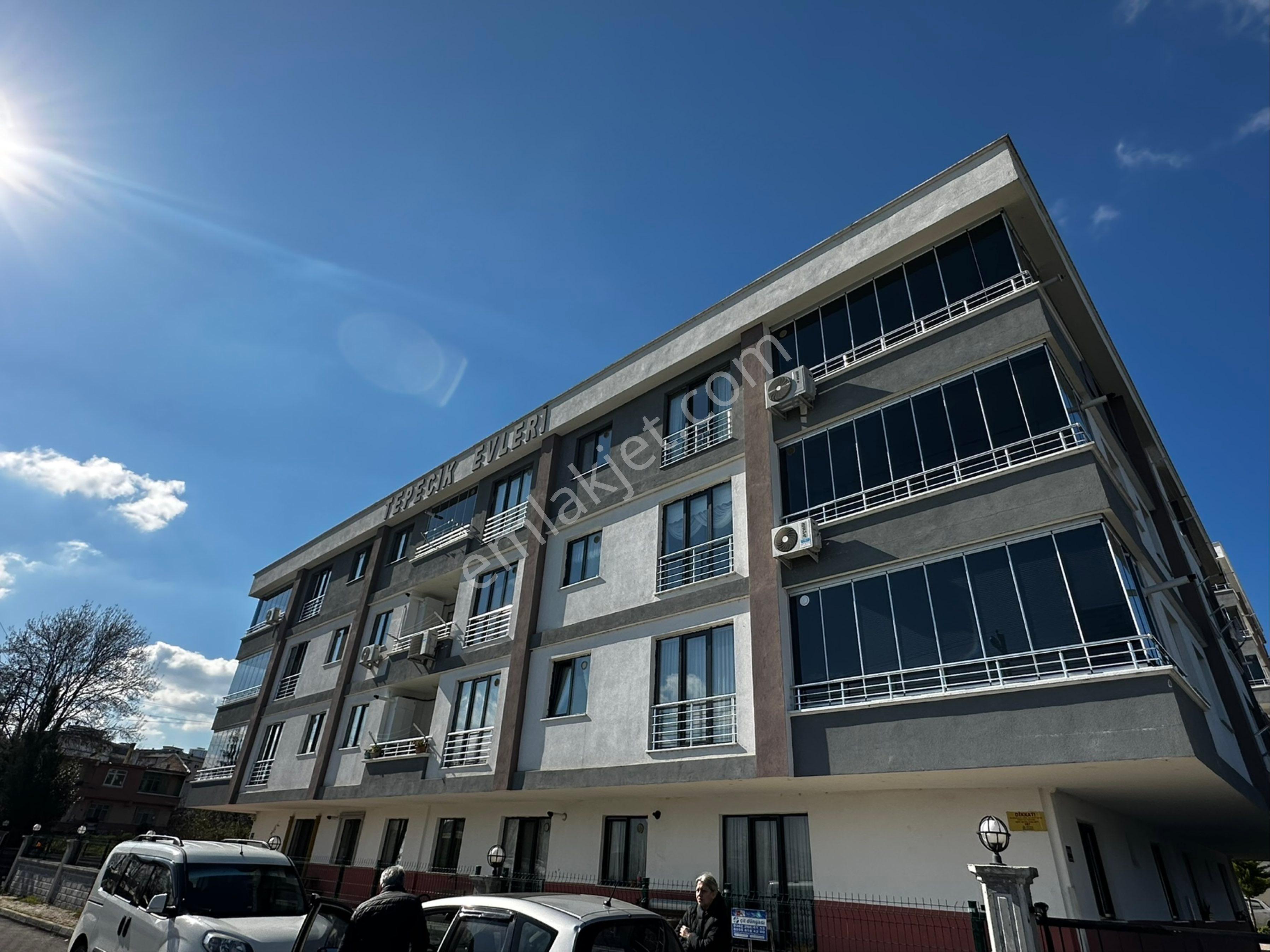 Tepecik Evleri Sitesi Sınırsız Kredi Satılık Lüks Geniş 2+1