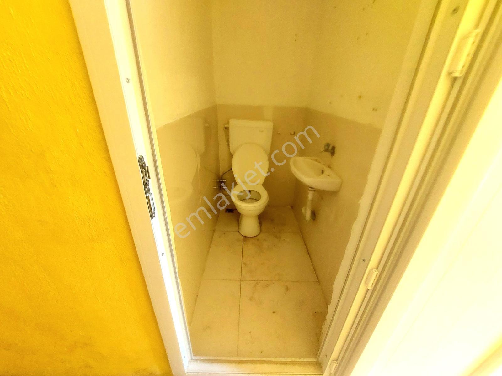 Maltepe Mh. Merkezde Ofis Bölümü, Wc & Lavabolu 80 M² Dükkan - Görsel 10