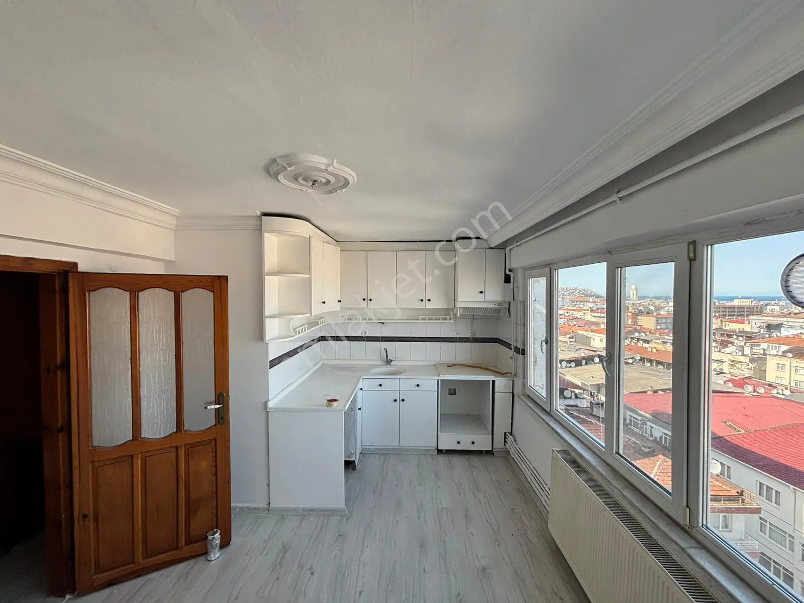 Asansörlü Manzaralı Kiralık Daire! Samsun 100.yıl Bulvarına Cephe - Görsel 3